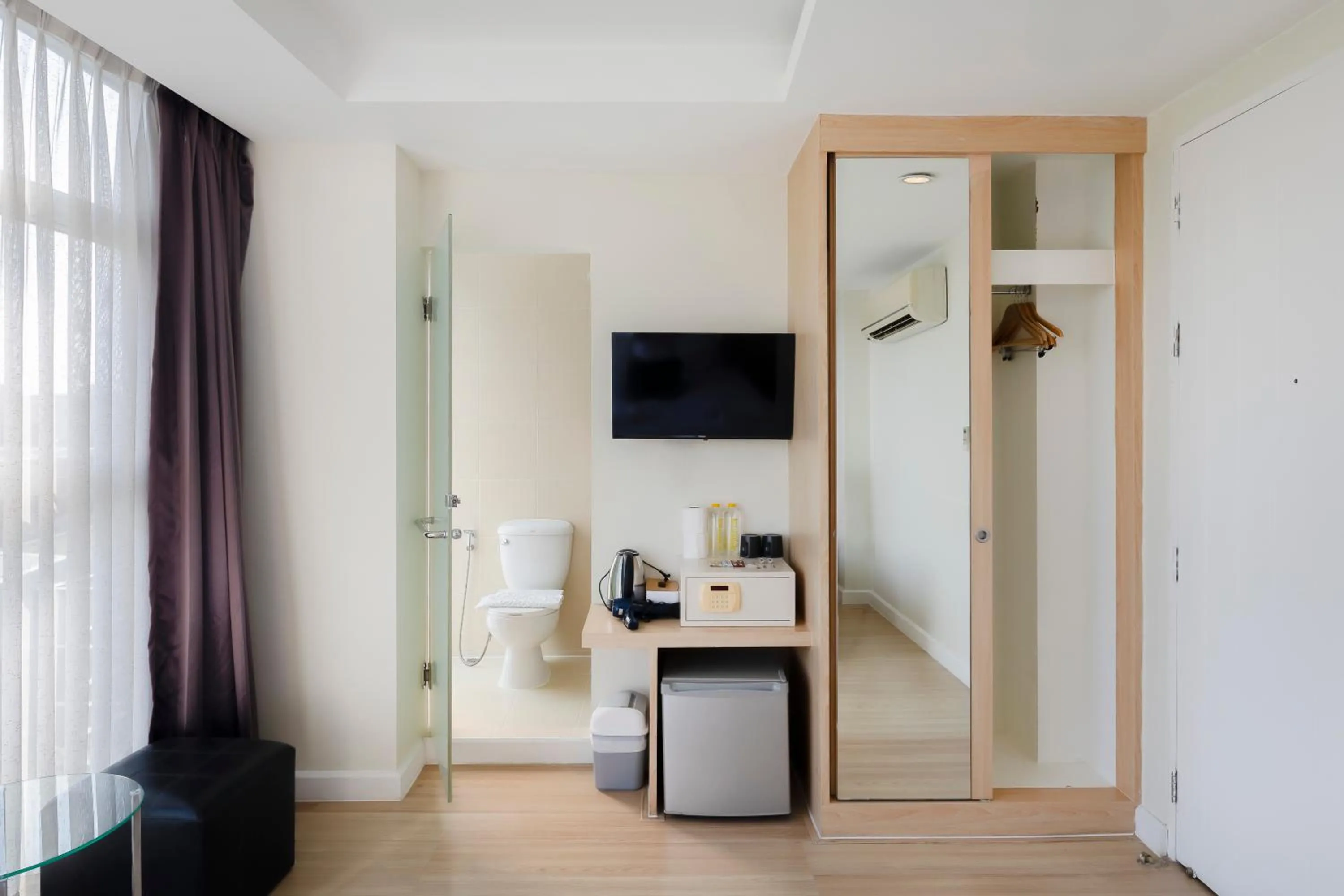 Seating area in GP House Express Sukhumvit 81