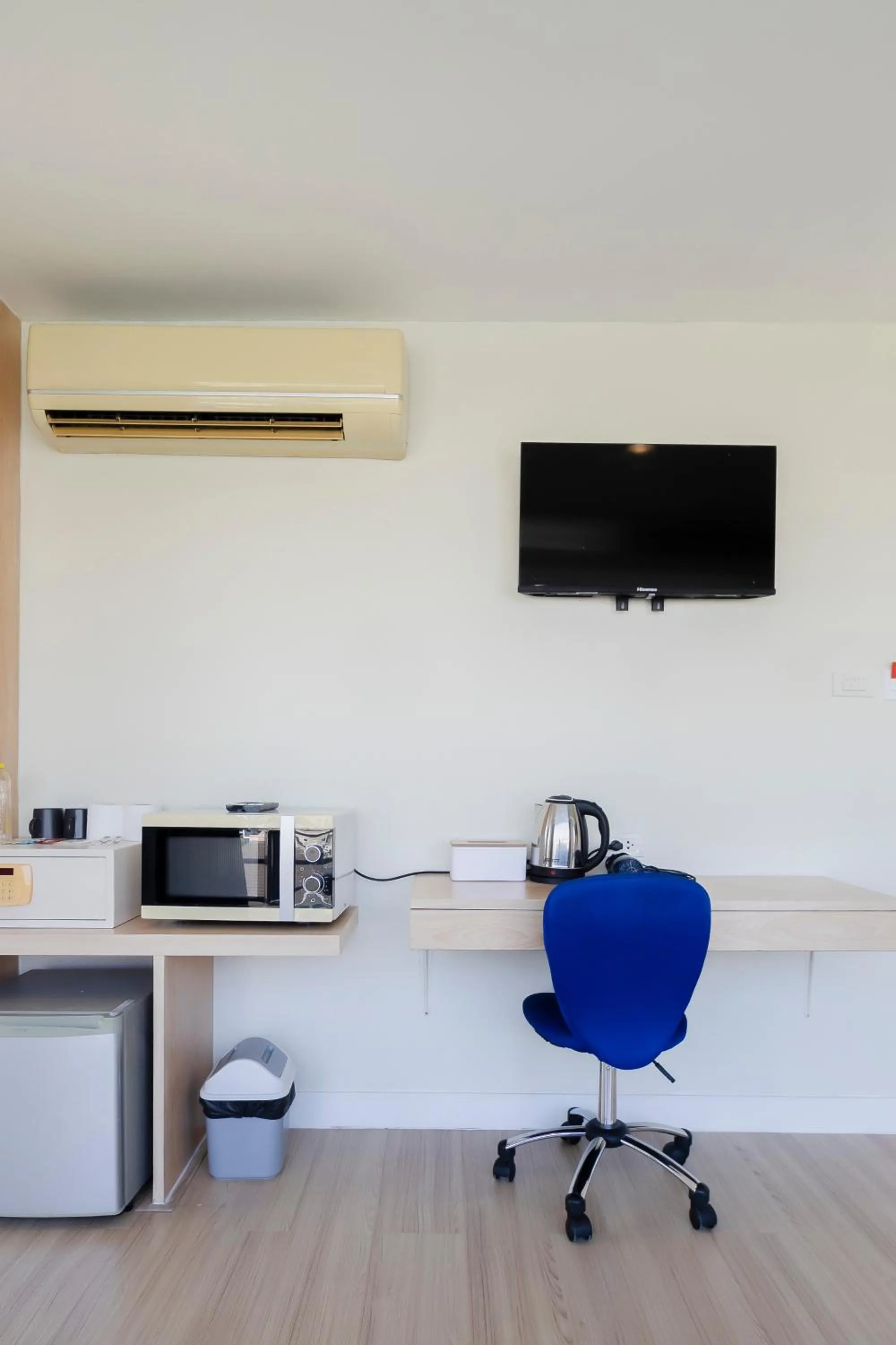 TV and multimedia in GP House Express Sukhumvit 81