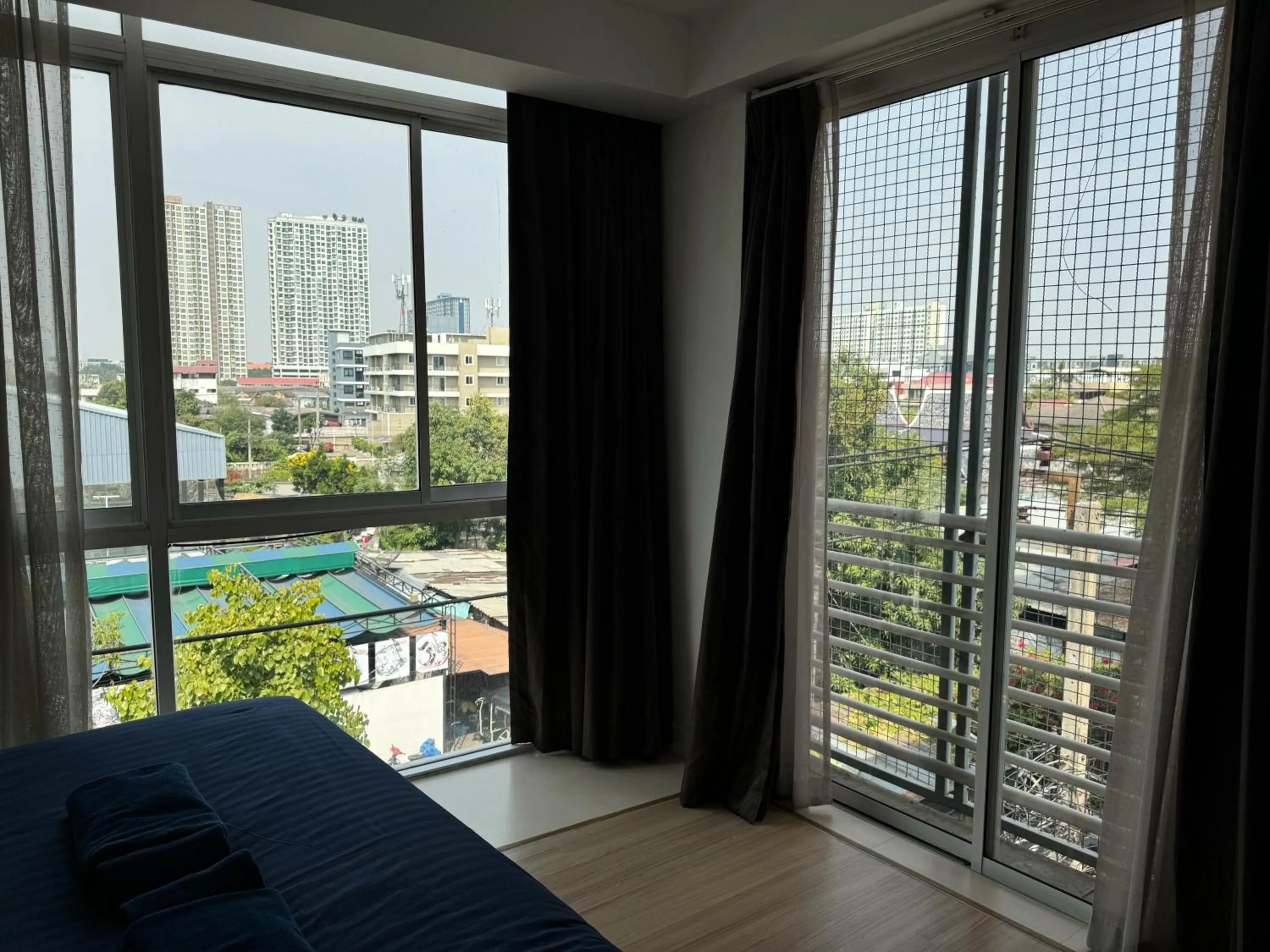 City view, Bed in GP House Express Sukhumvit 81