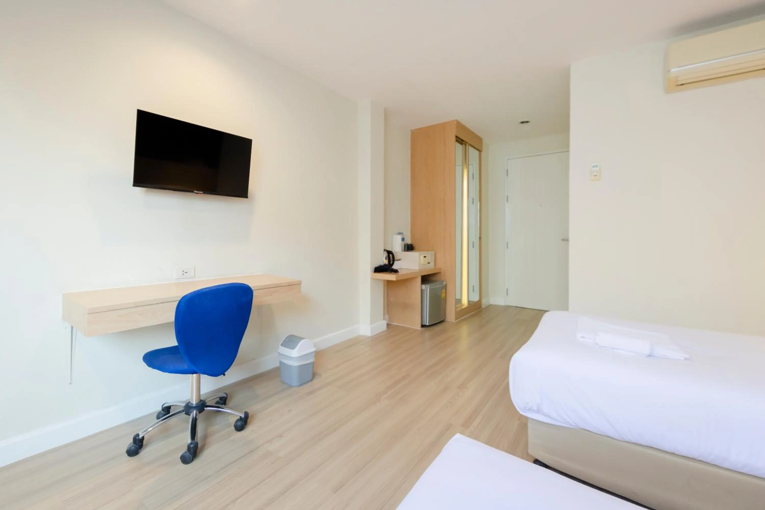 Bedroom, Bed in GP House Express Sukhumvit 81