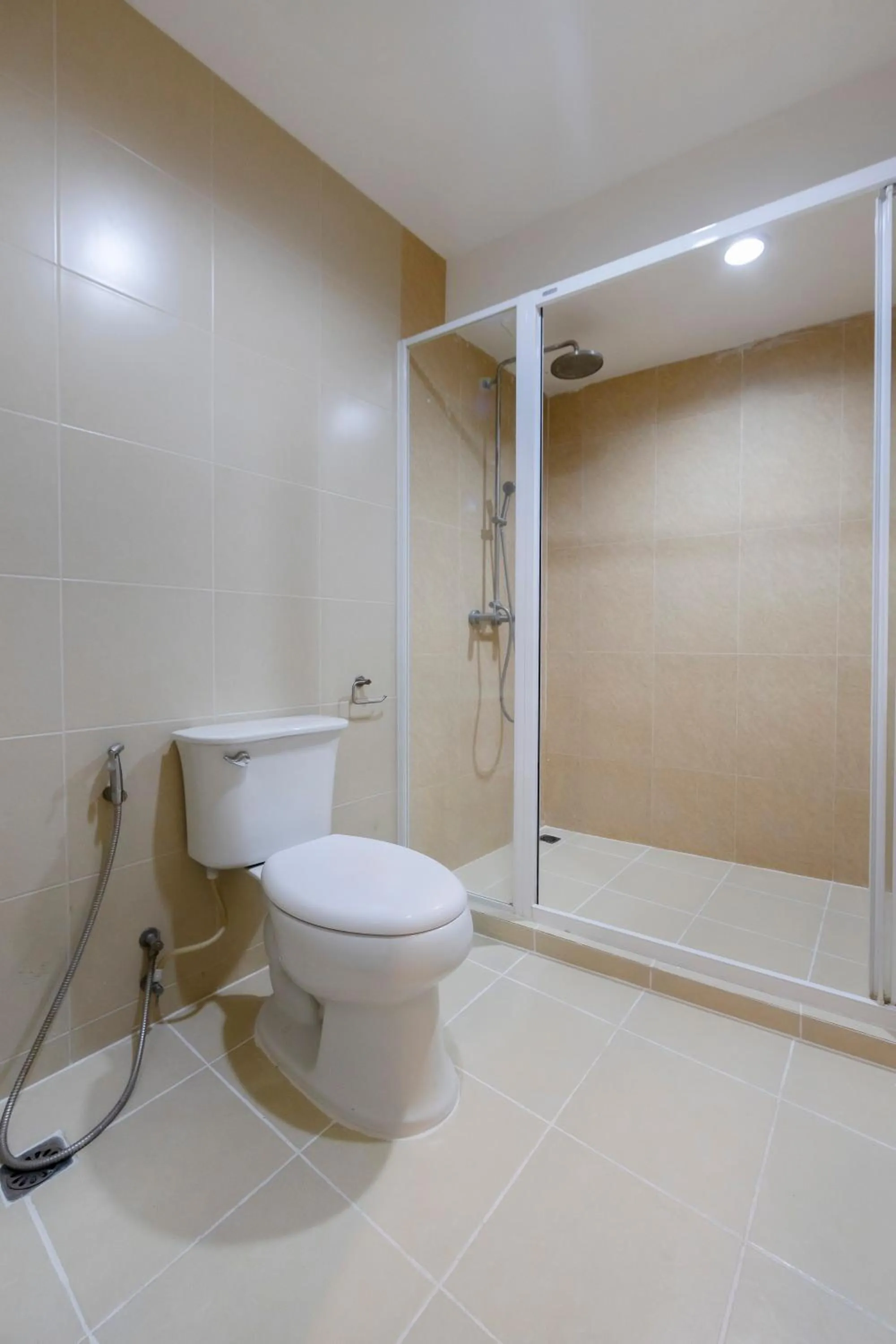 Shower in GP House Express Sukhumvit 81
