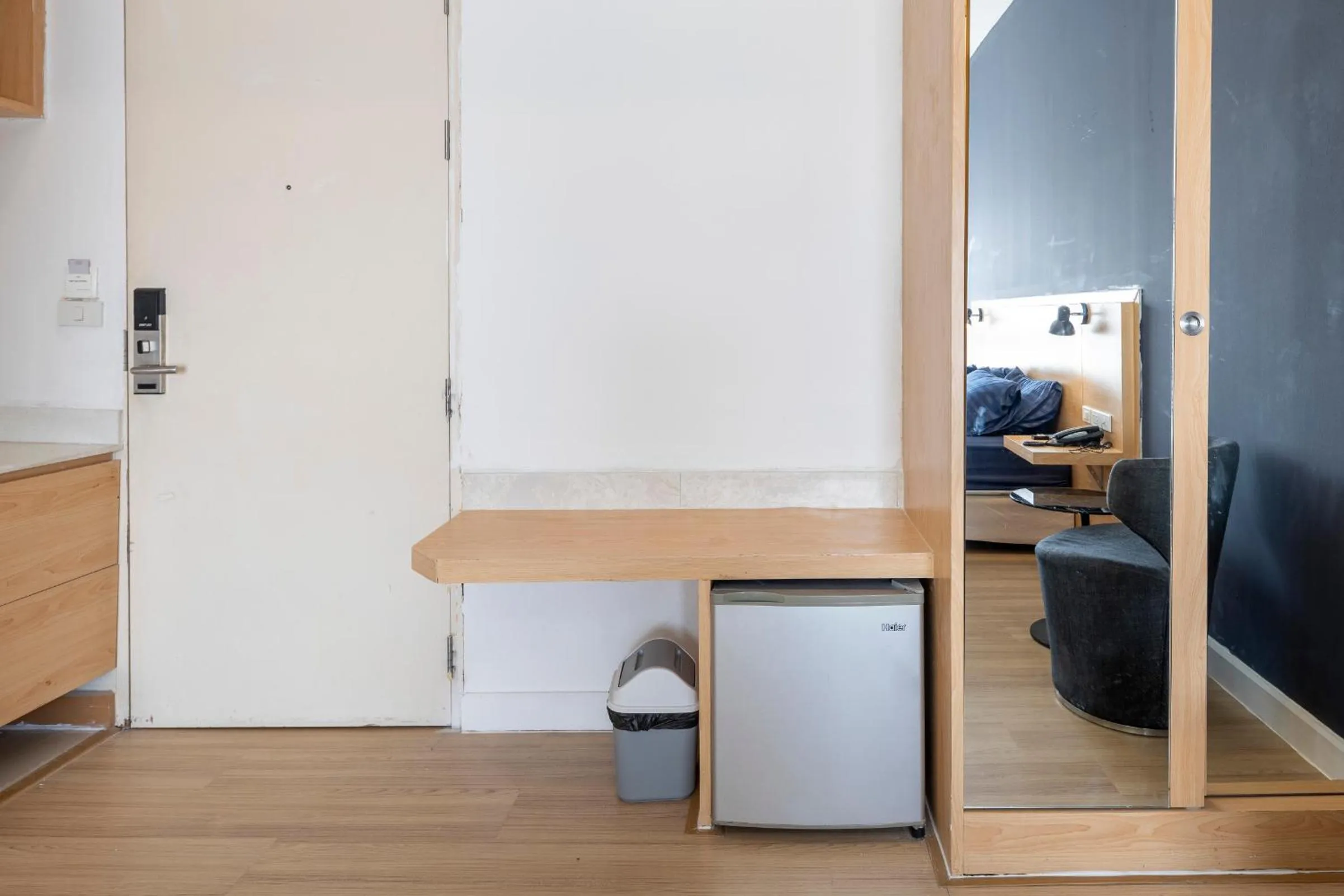 wardrobe in GP House Express Sukhumvit 81