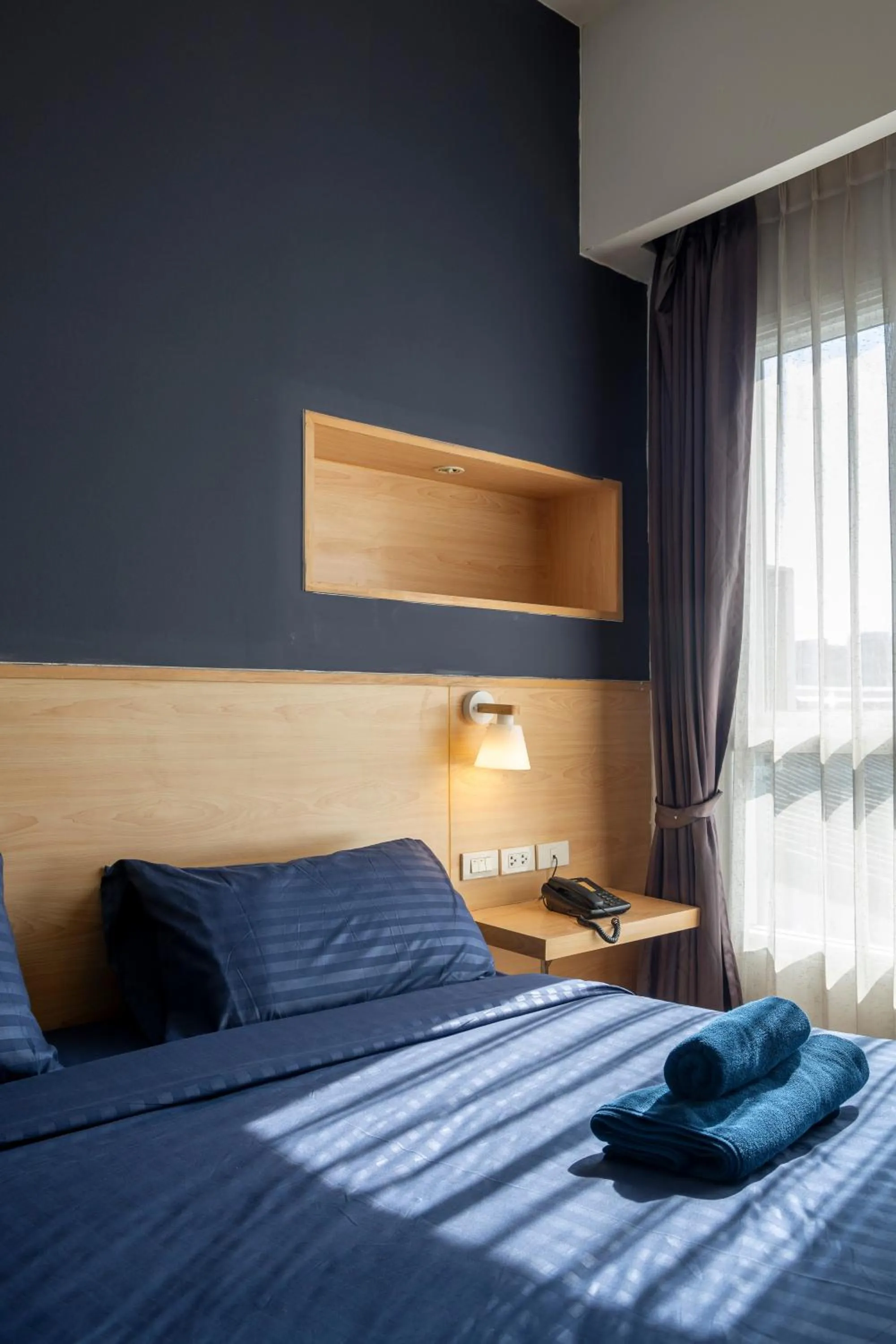 View (from property/room), Bed in GP House Express Sukhumvit 81