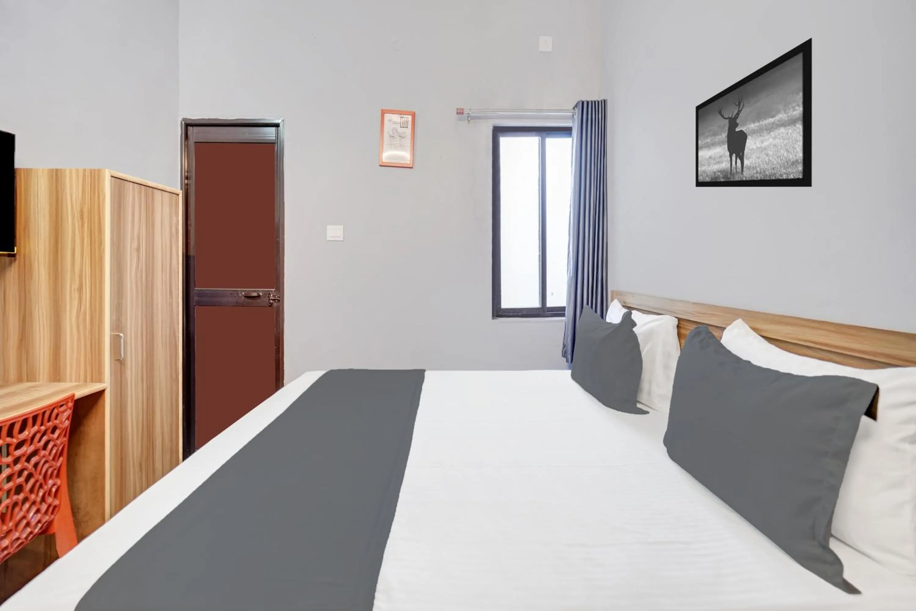 Bedroom, Bed in HOTEL O ROYAL GUEST HOUSE