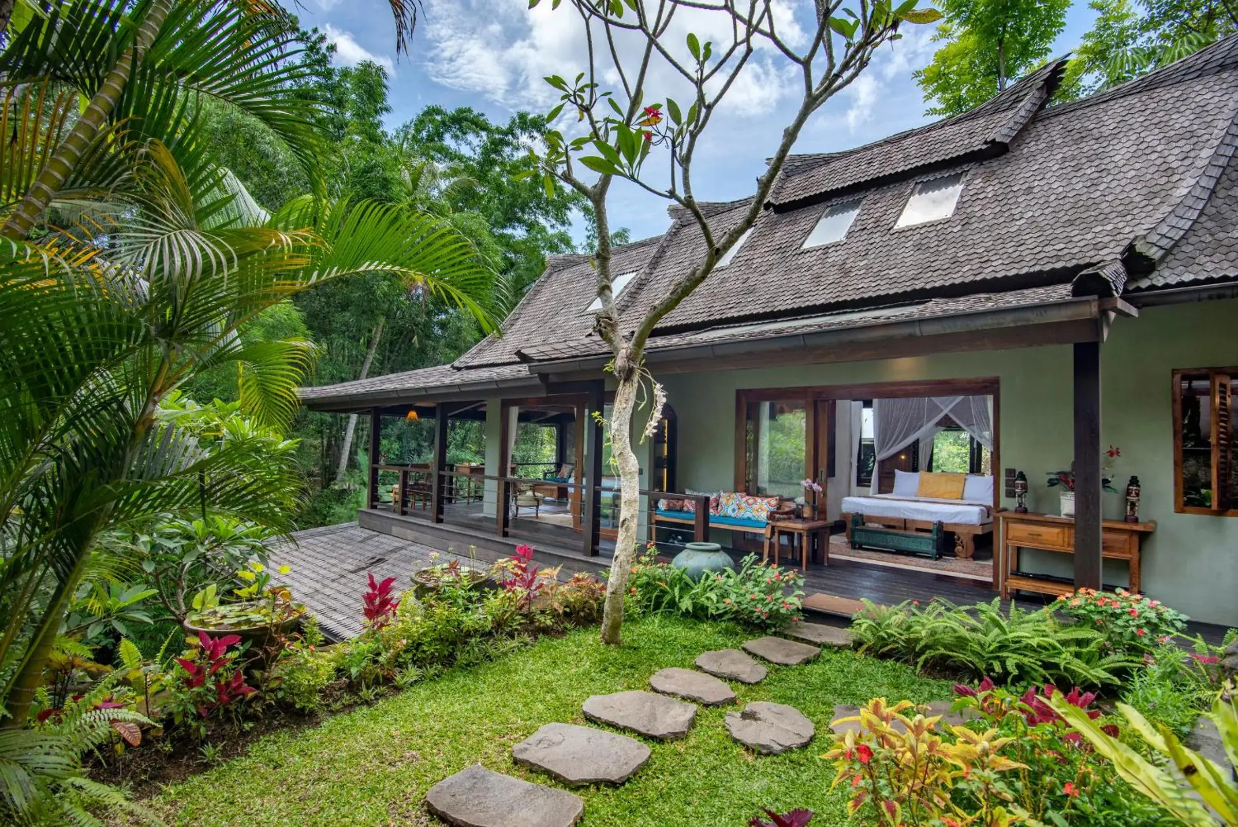 Two-Bedroom Apartment with Private Pool in Lumina Wellness Retreat Two-Bedroom Apartment with Private Pool in Lumina Wellness Retreat