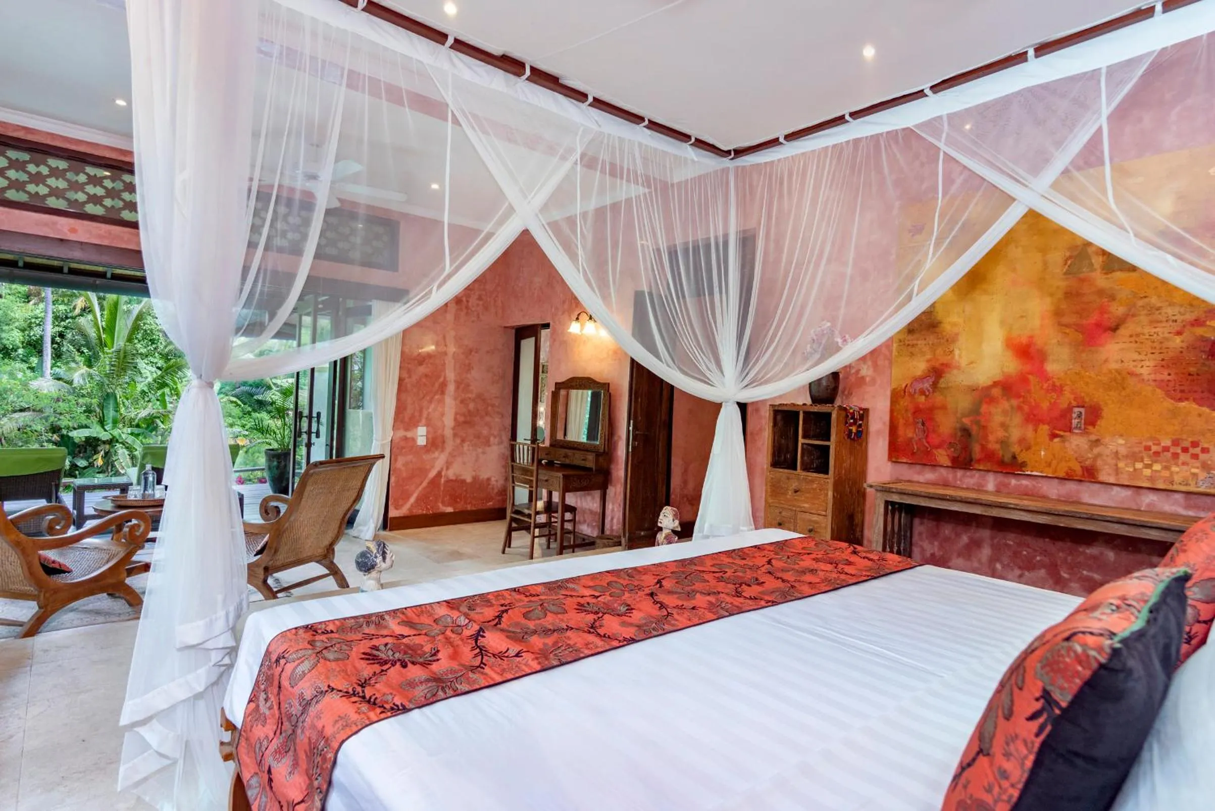 Bed in Lumina Wellness Retreat