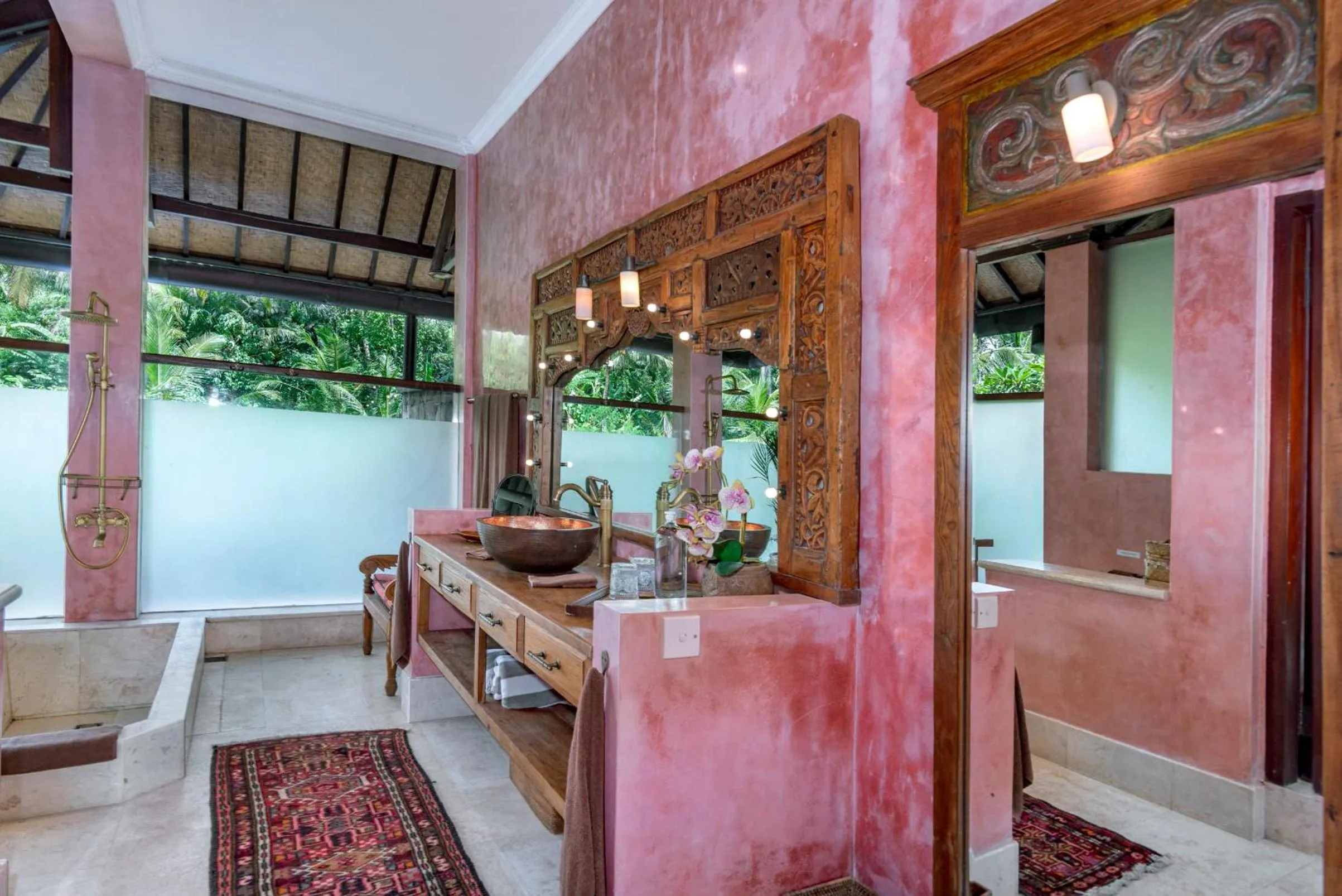 Bathroom in Lumina Wellness Retreat