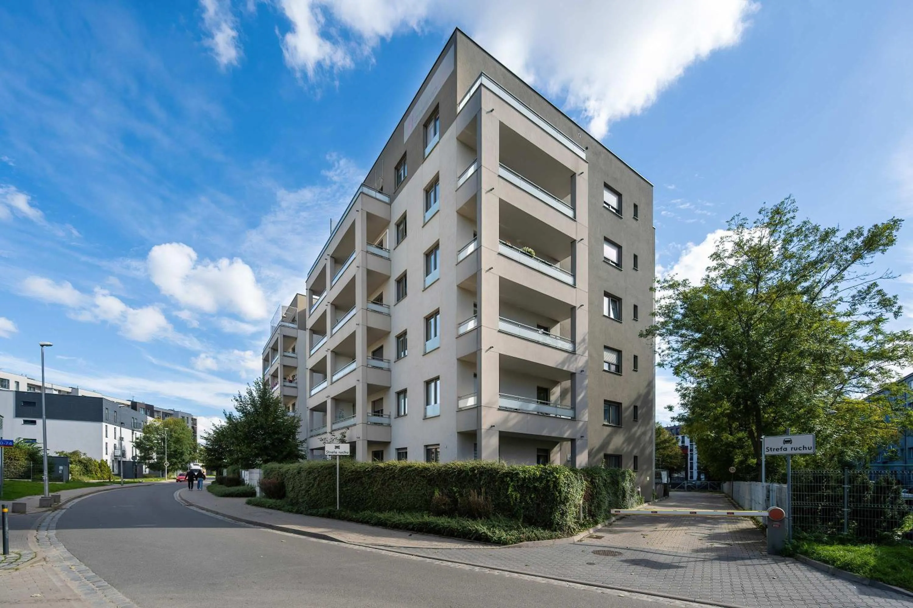 Property building in Jesionowa 37 Elegancki Apartament i Parking by Noclegi Renters