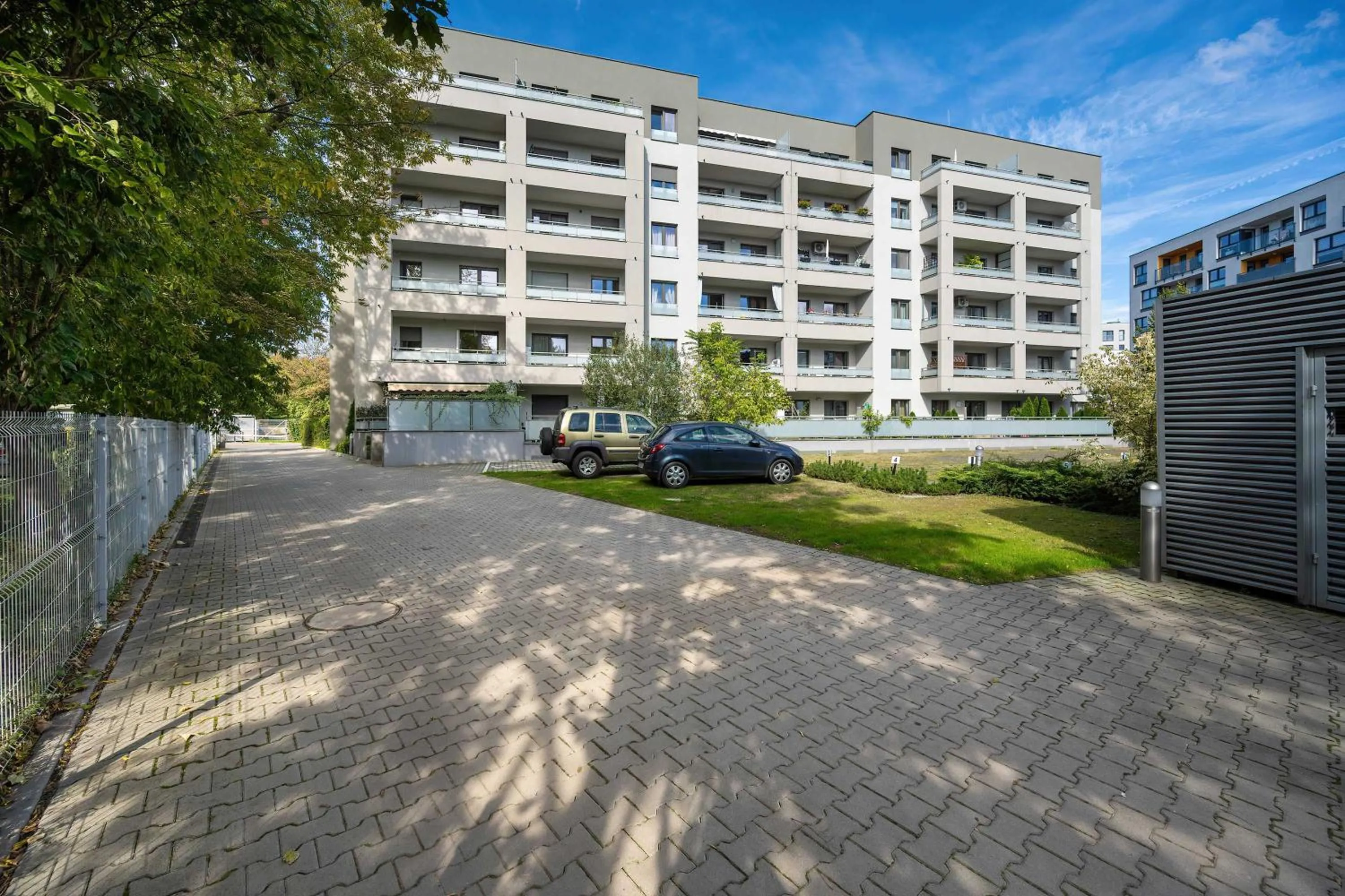Property building in Jesionowa 37 Elegancki Apartament i Parking by Noclegi Renters