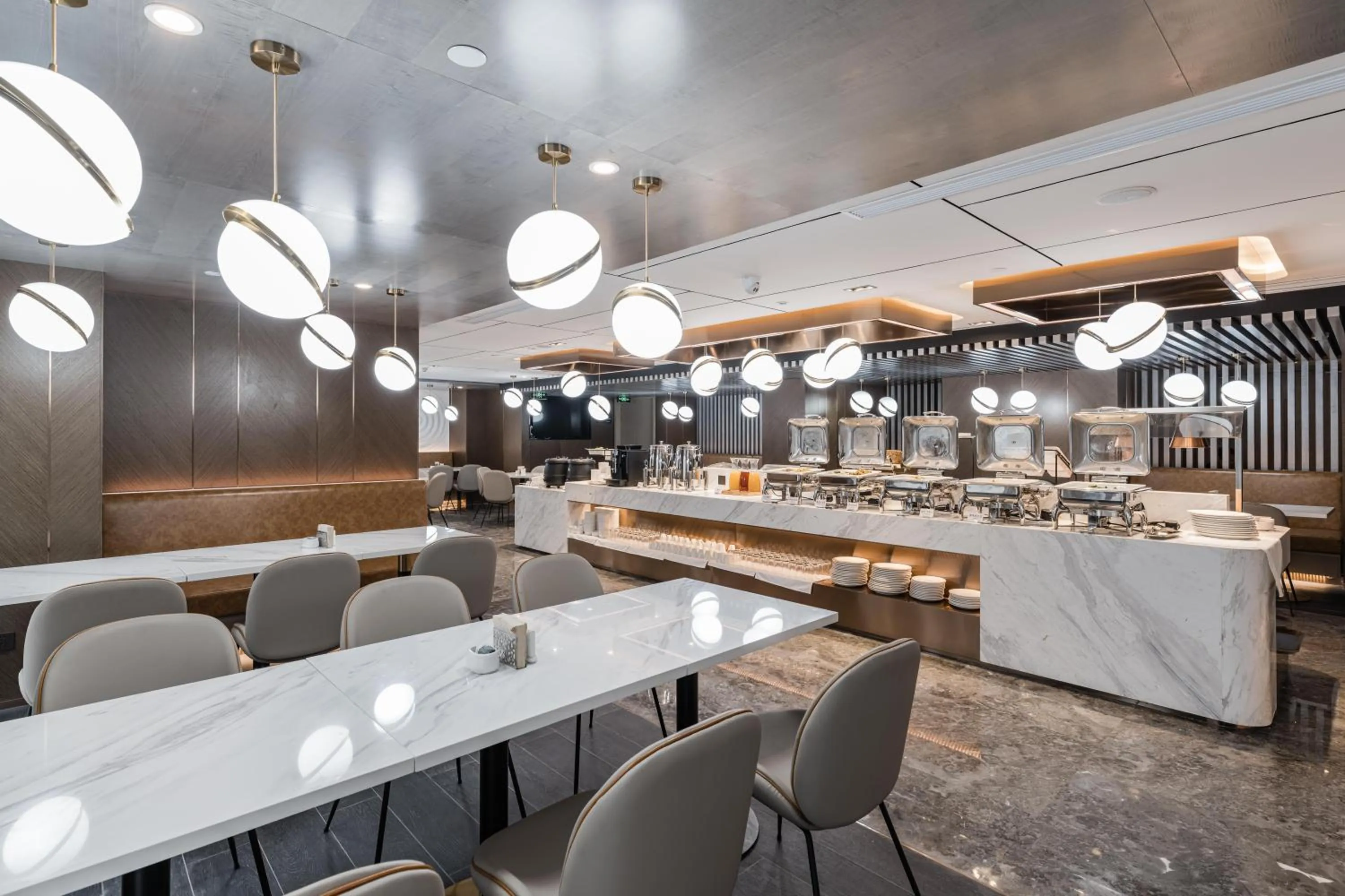 Restaurant/places to eat in Atour Hotel Hangzhou Xixi Vally Tianmushan Road