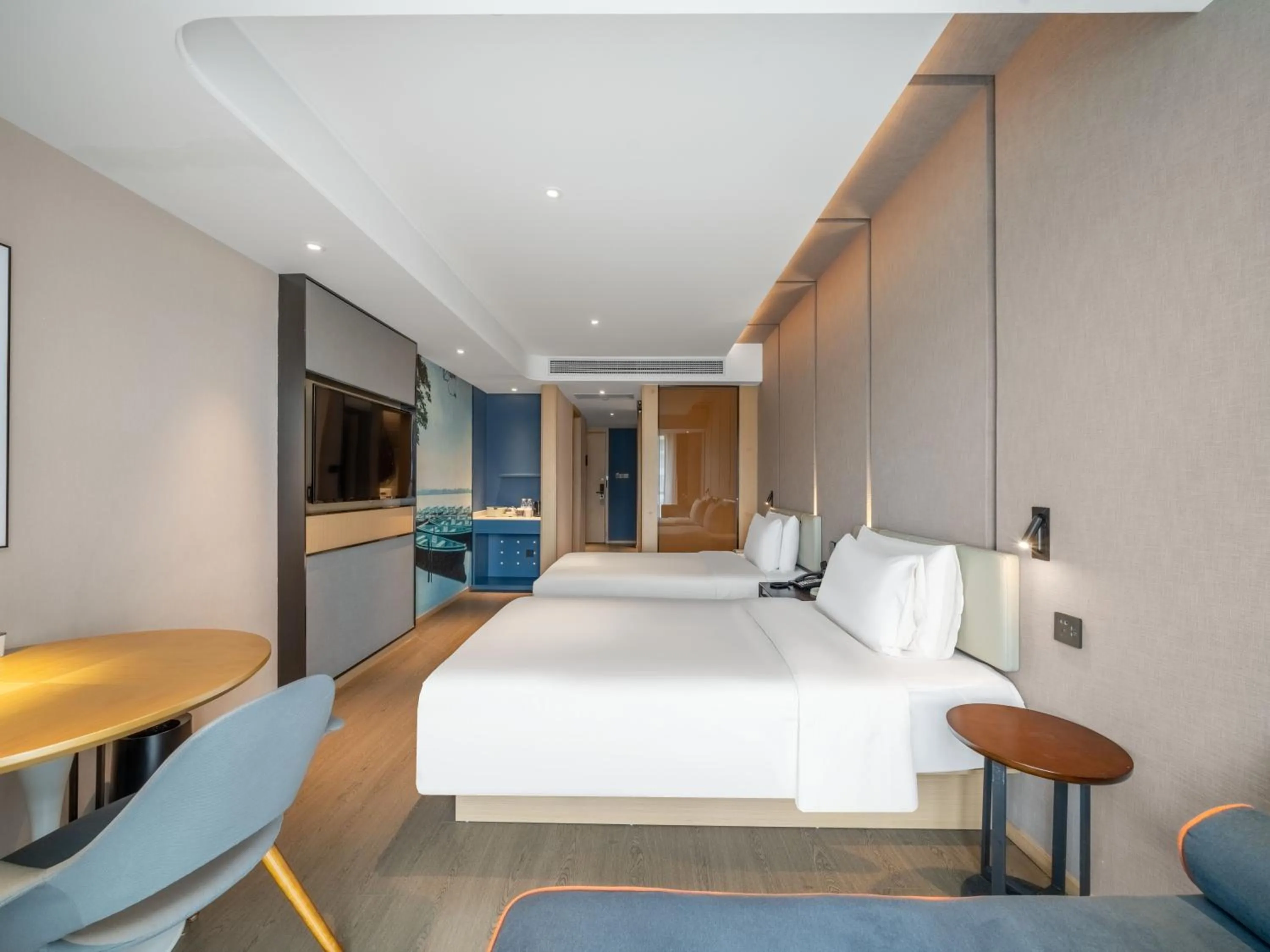 Photo of the whole room, Bed in Atour Hotel Hangzhou Xixi Vally Tianmushan Road