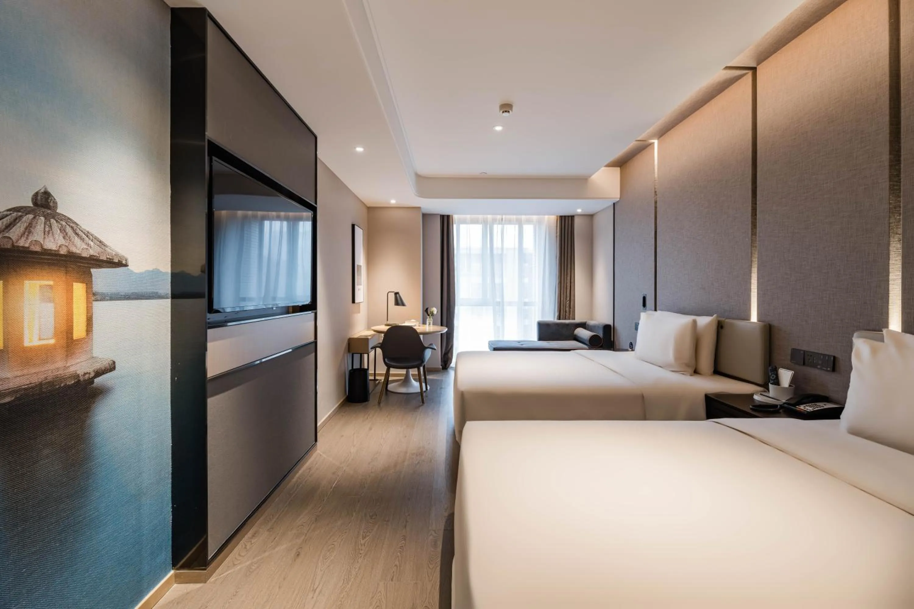 Photo of the whole room, Bed in Atour Hotel Hangzhou Xixi Vally Tianmushan Road