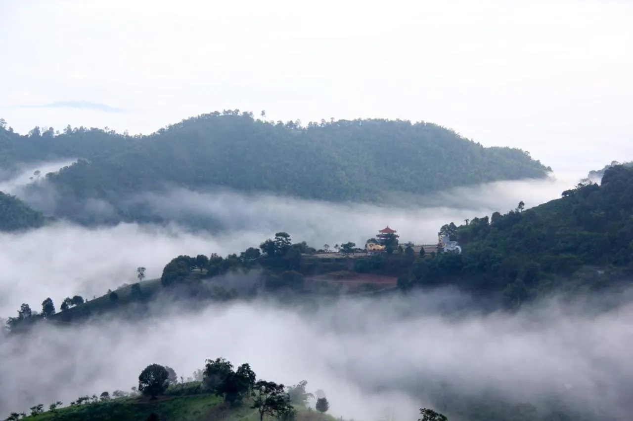 Mountain view in Wang Put Tan Boutique House