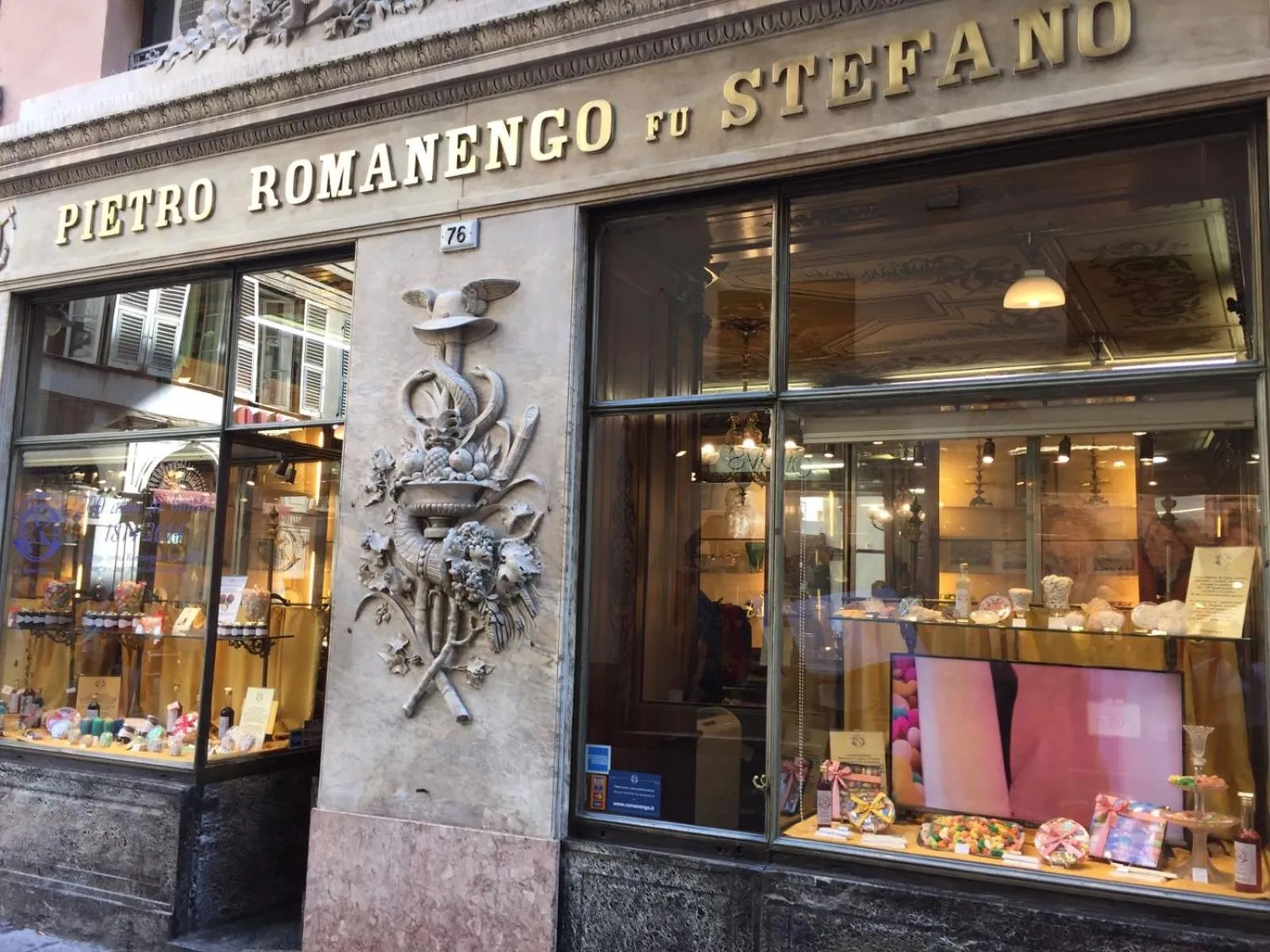 On-site shops in Your Sweet Home