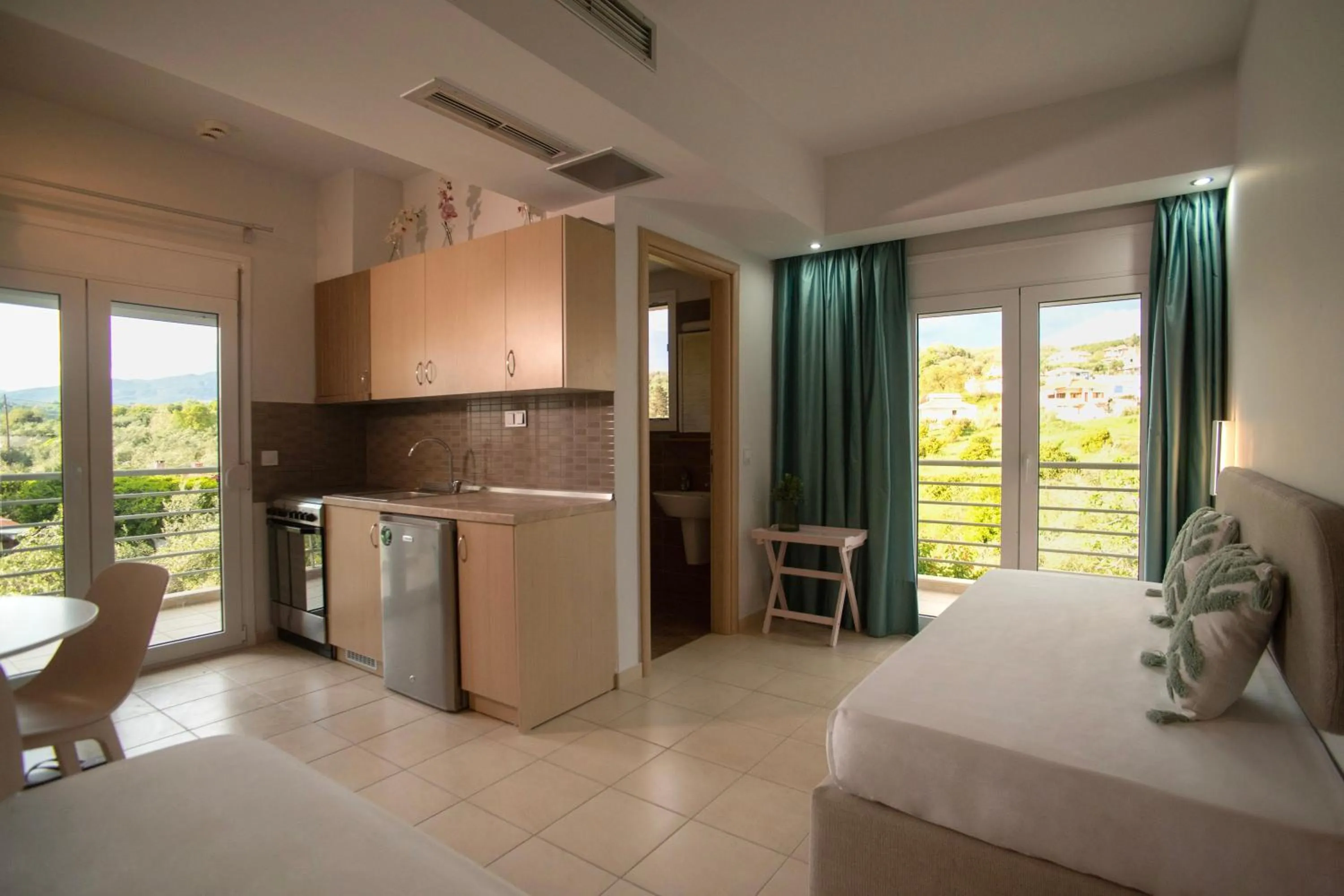 Kitchen or kitchenette, Bed in Kanali Homes