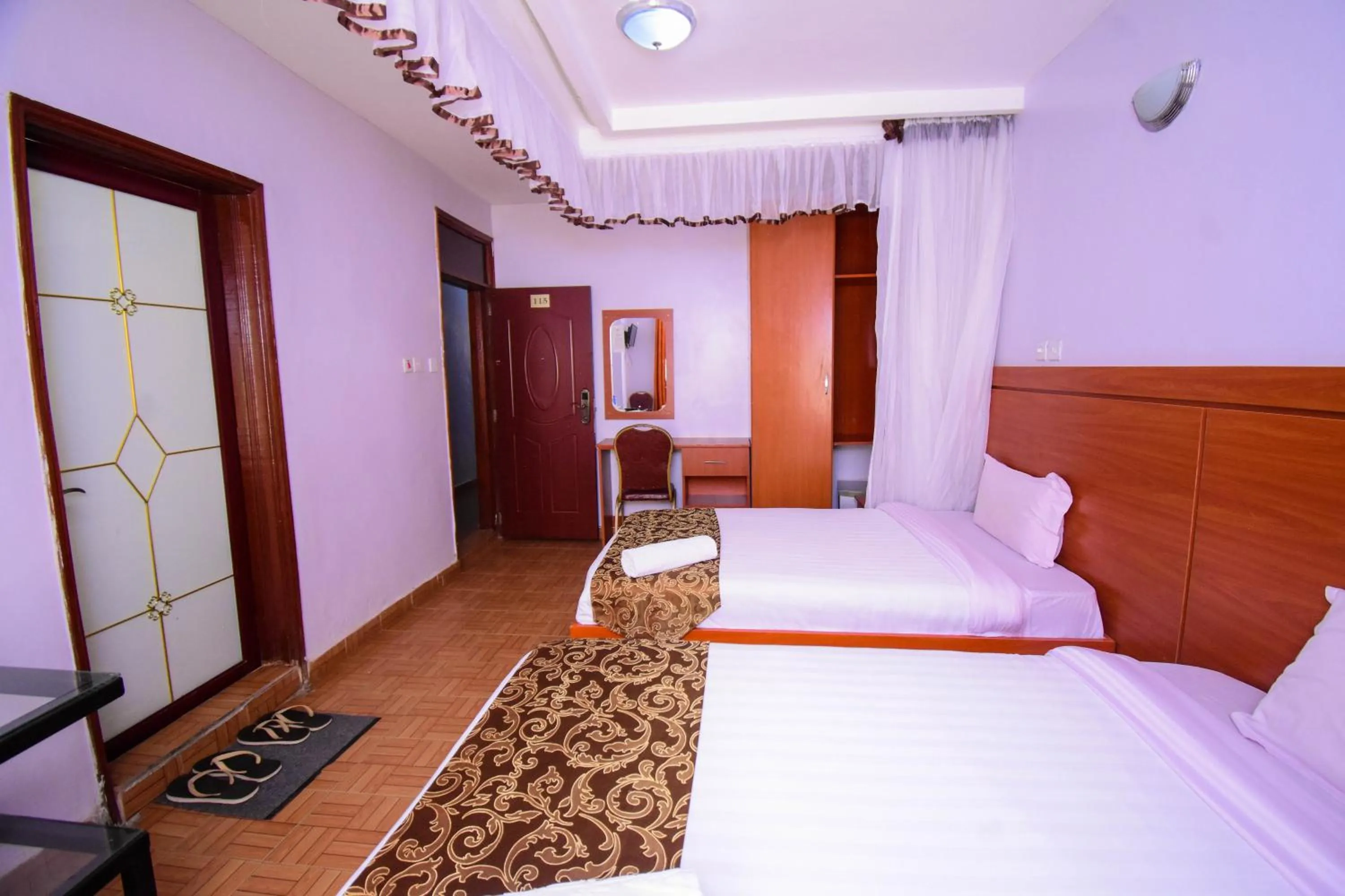 Photo of the whole room, Bed in Sunstar Hotel Nairobi