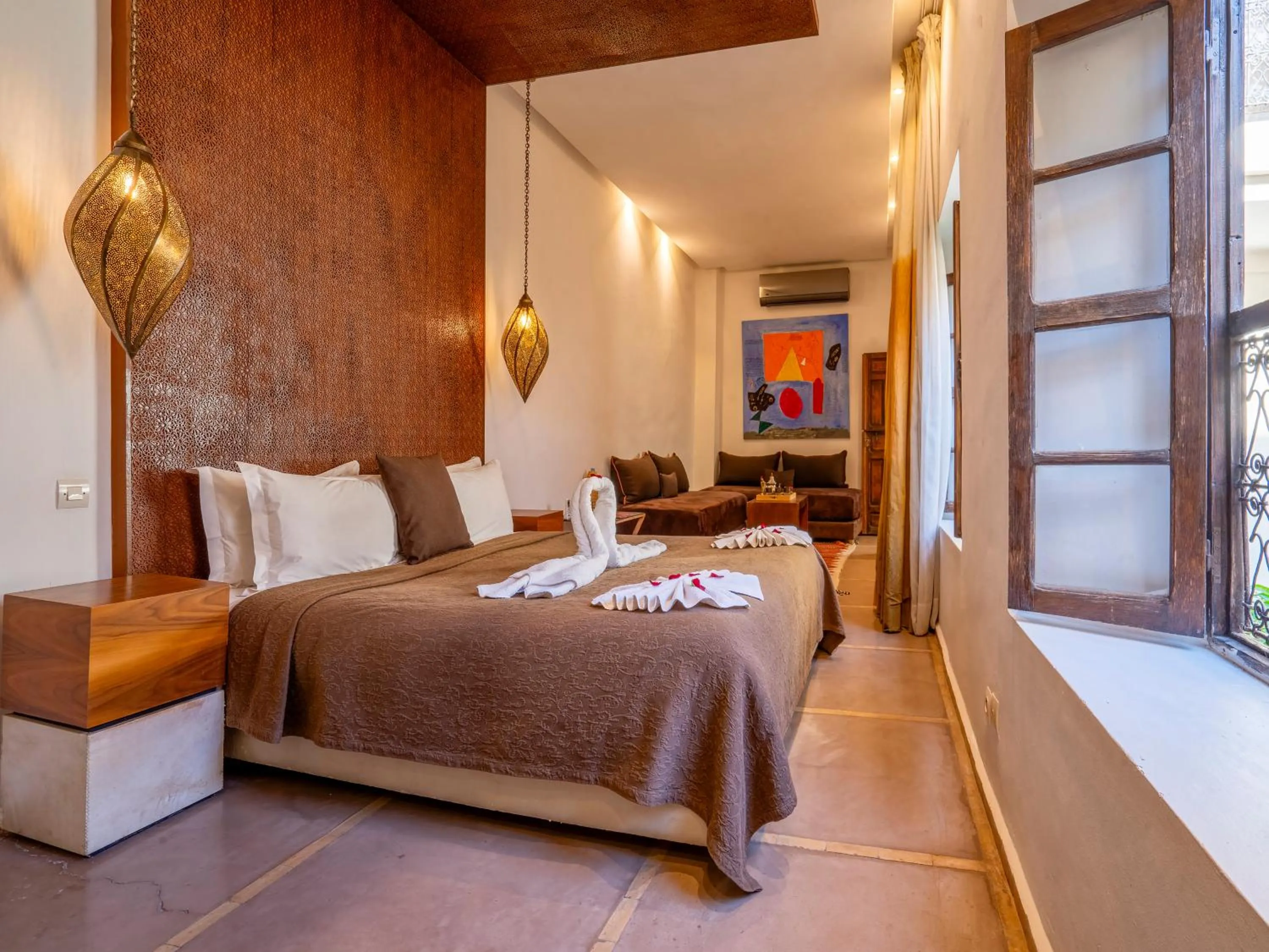 Photo of the whole room, Bed in Riad Maialou & SPA