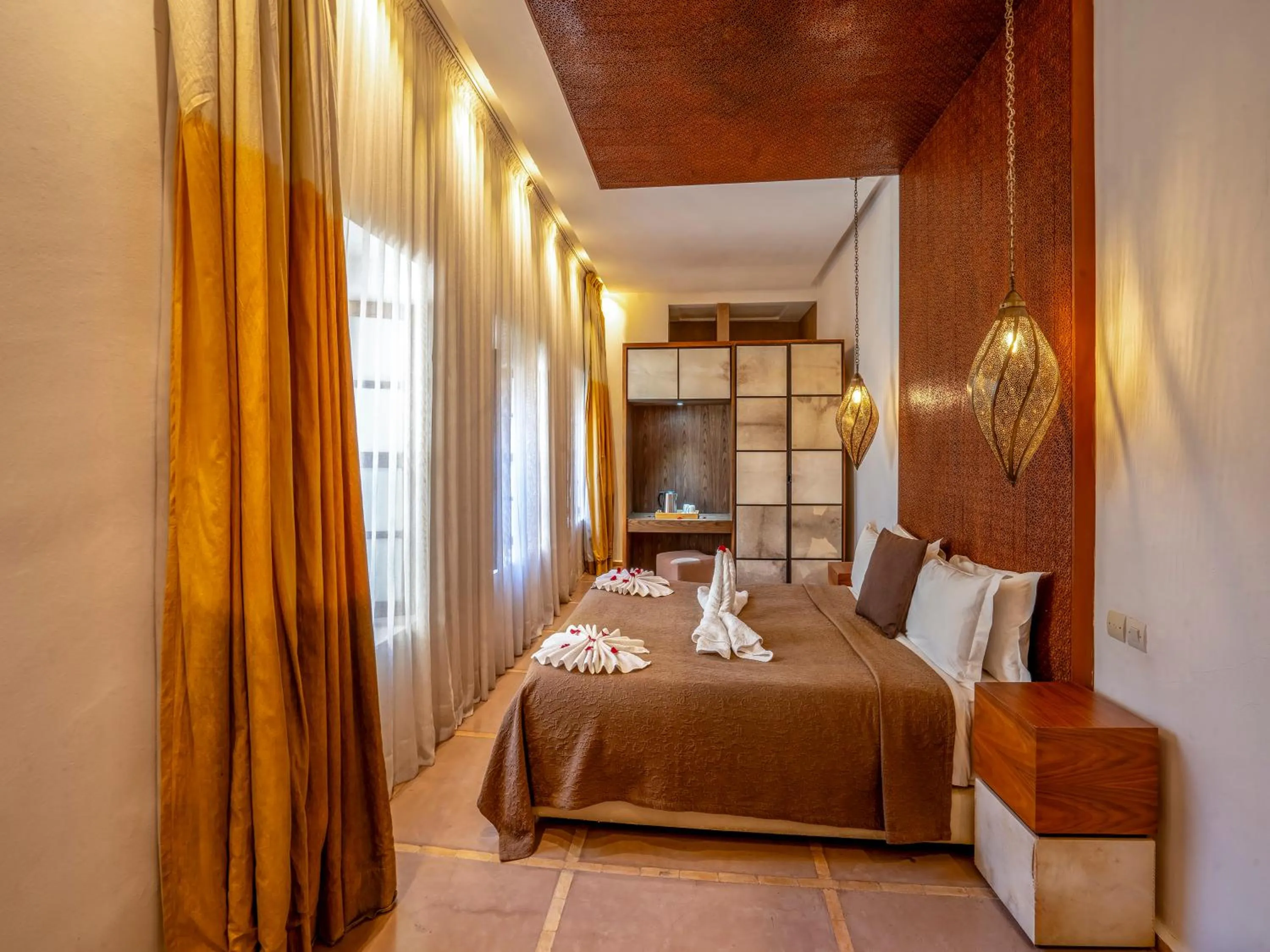 Bed in Riad Maialou & SPA