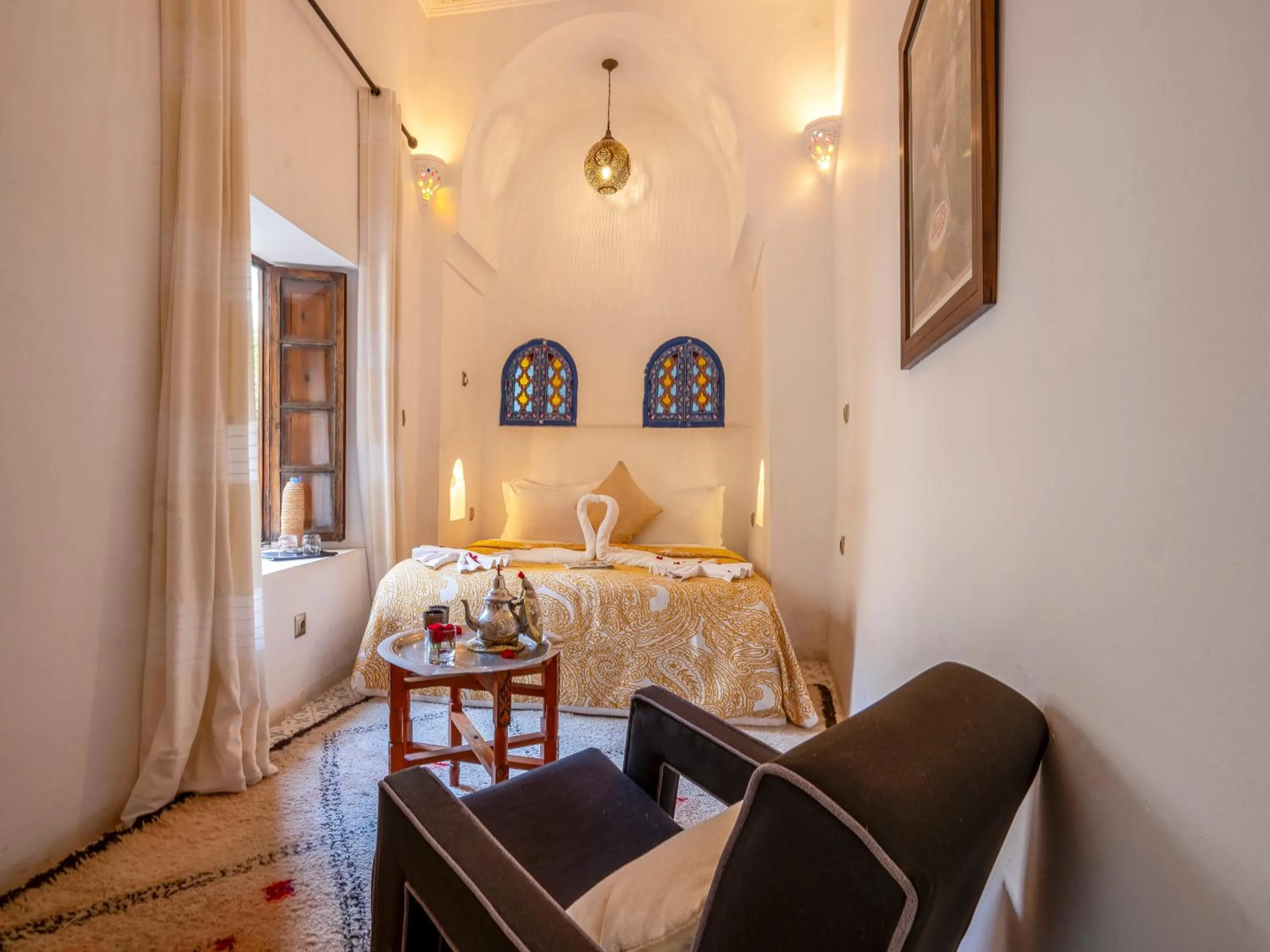 Photo of the whole room, Bed in Riad Maialou & SPA