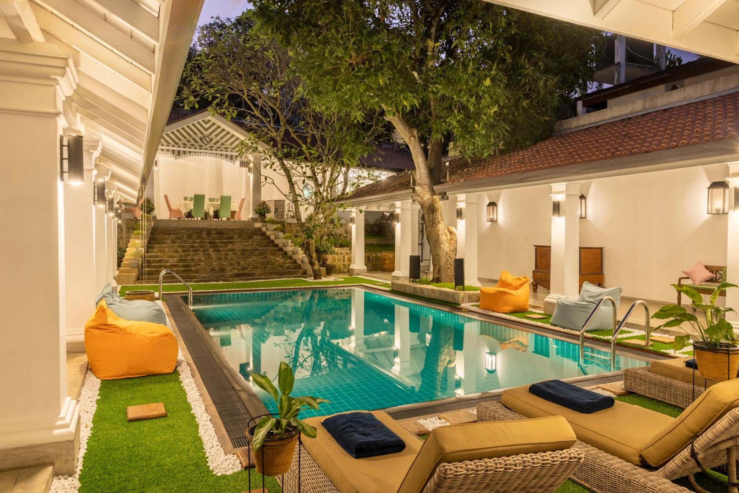 Swimming pool in La Maison de Colombo