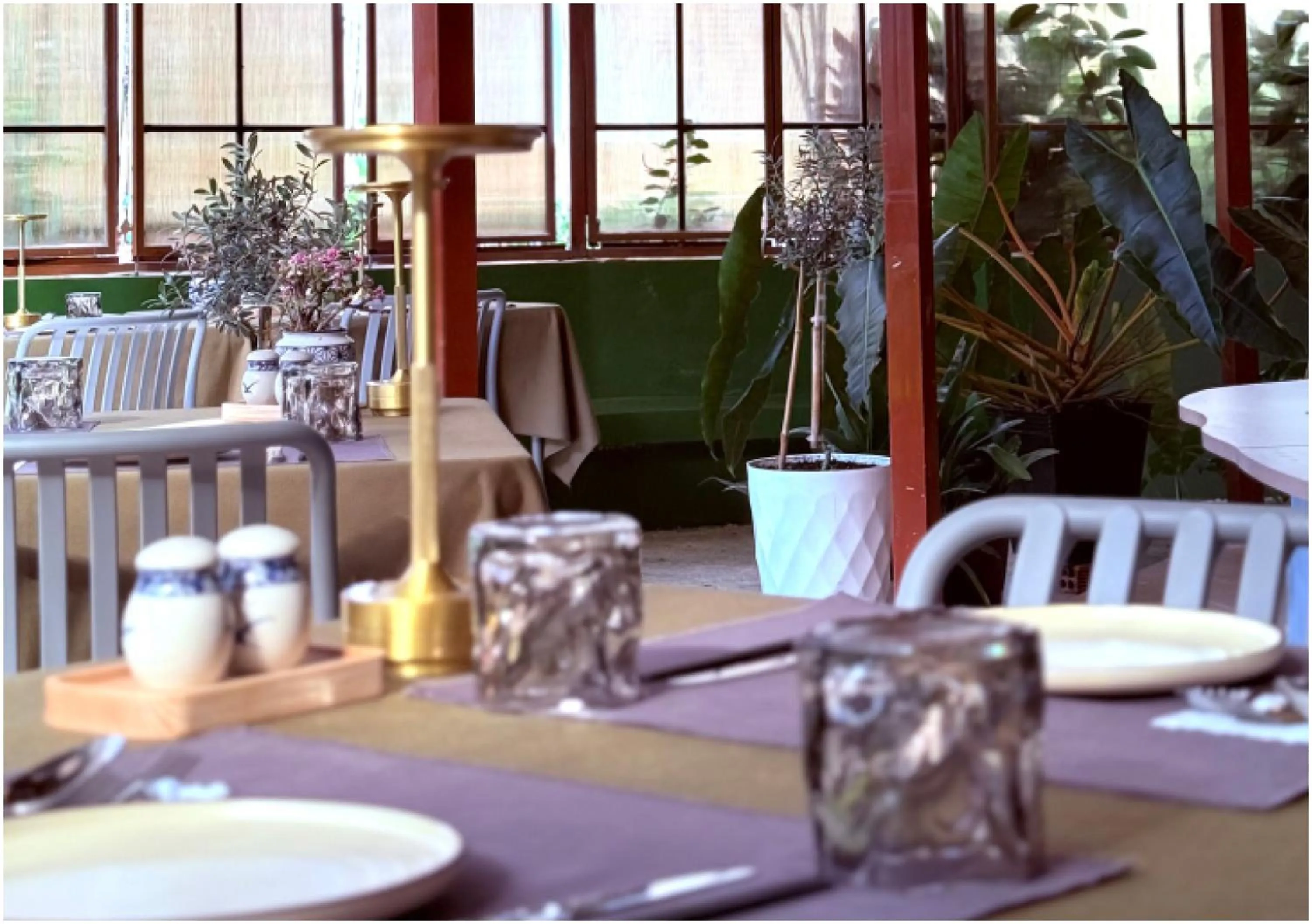 Restaurant/places to eat in Le Macaron Garden Stay - City Boutique Hotel Da Lat