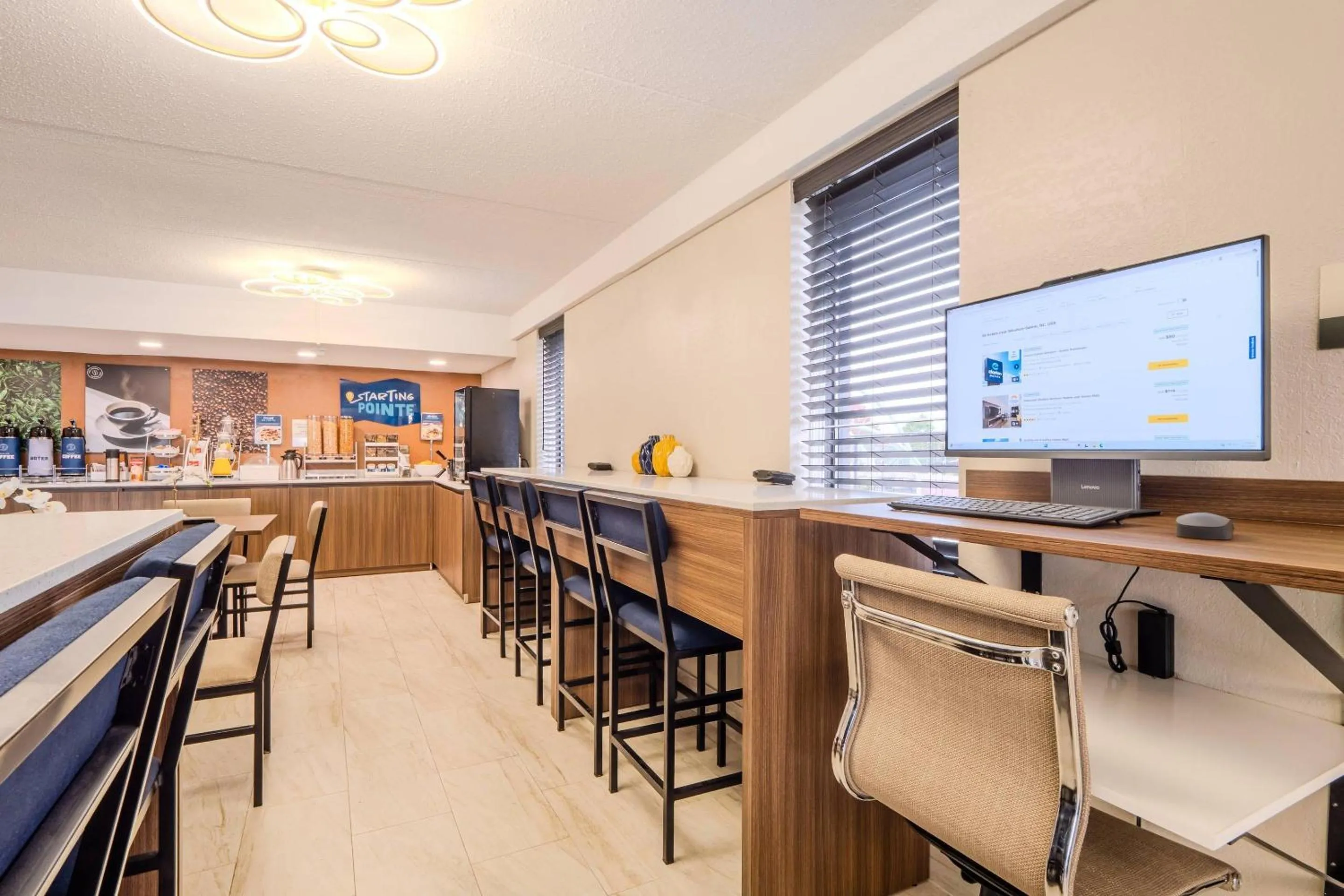 Breakfast in Clarion Pointe Winston - Salem Downtown