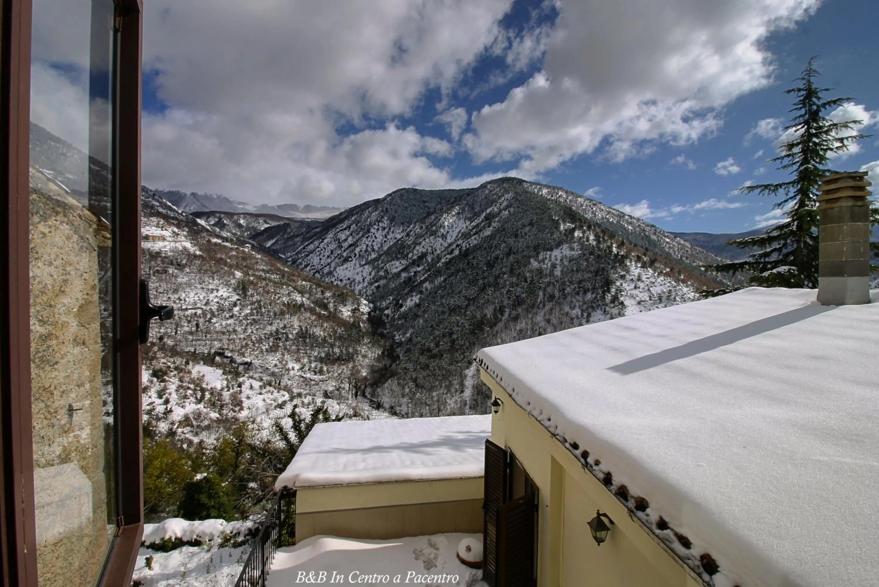Natural landscape in B&B In Centro a Pacentro