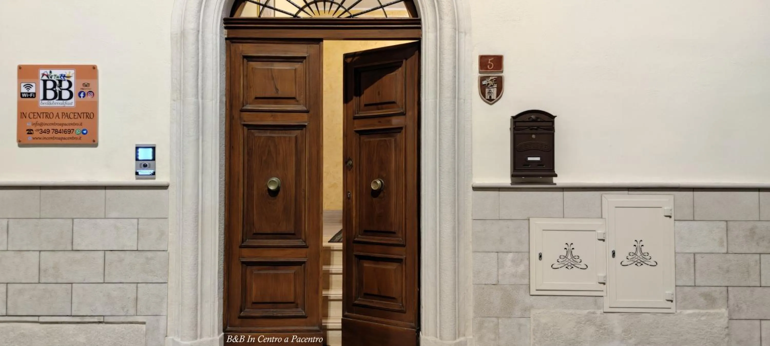 Property building in B&B In Centro a Pacentro