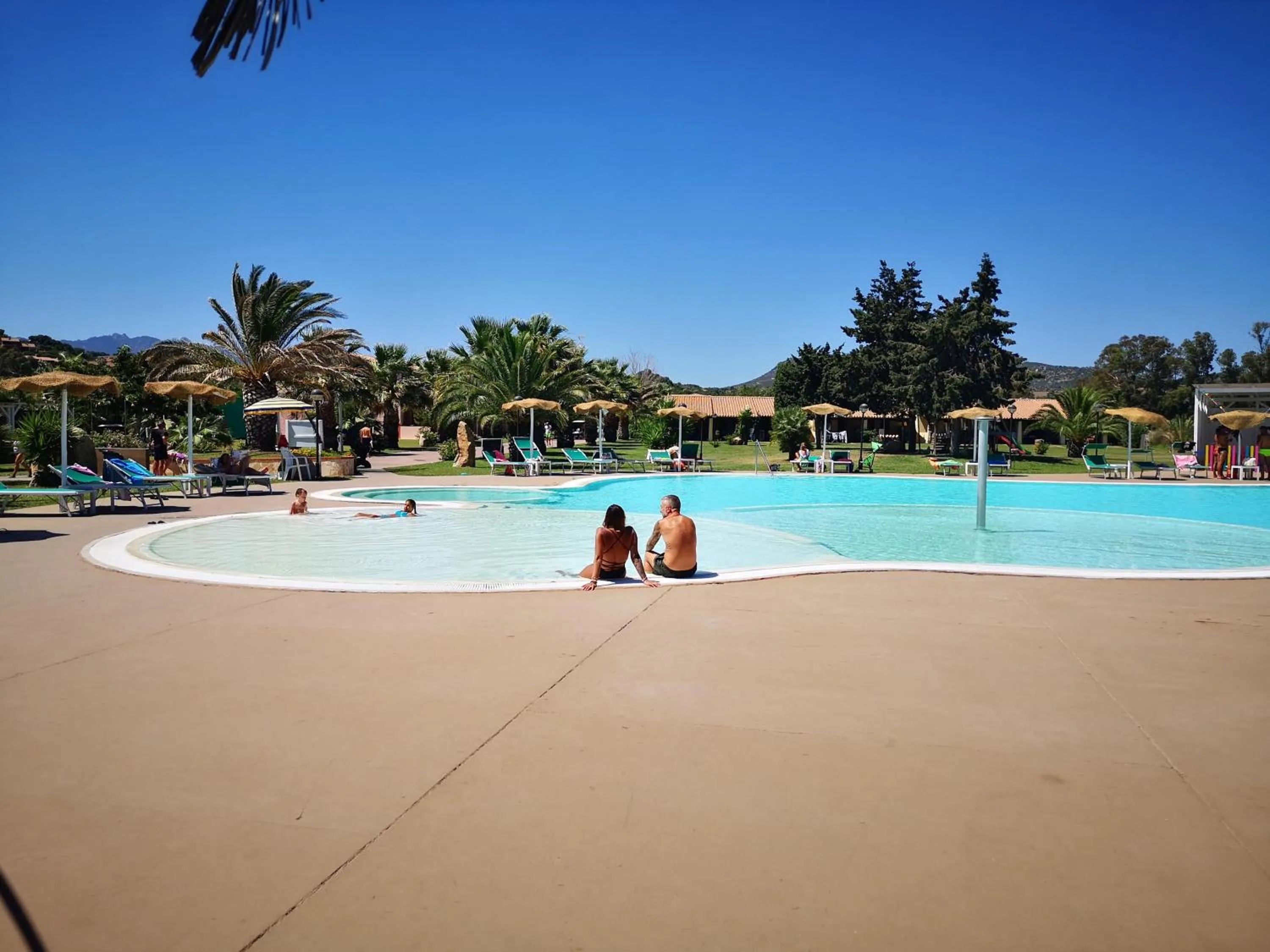 Swimming pool in Rey beach Club