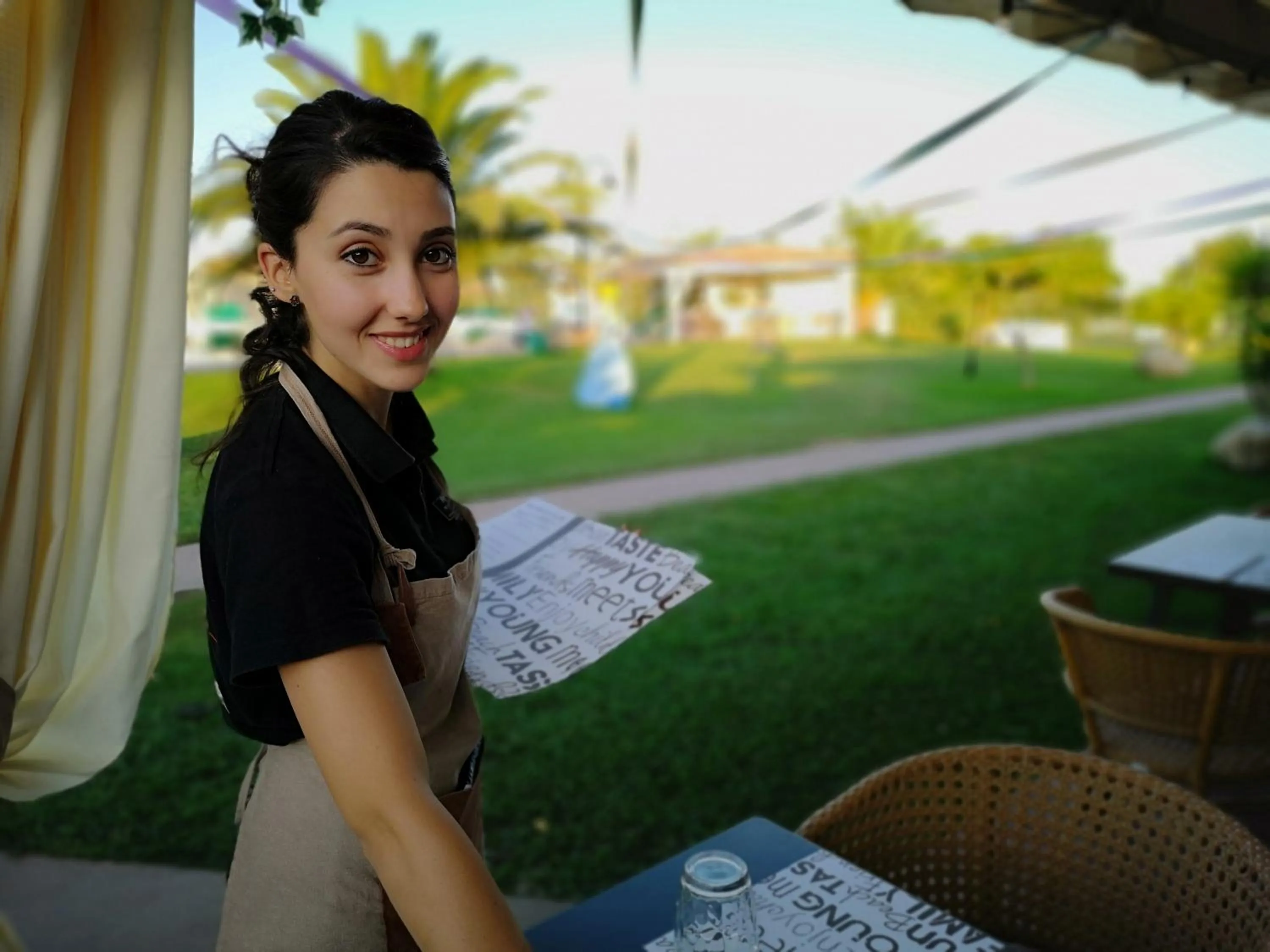 Restaurant/places to eat in Rey beach Club