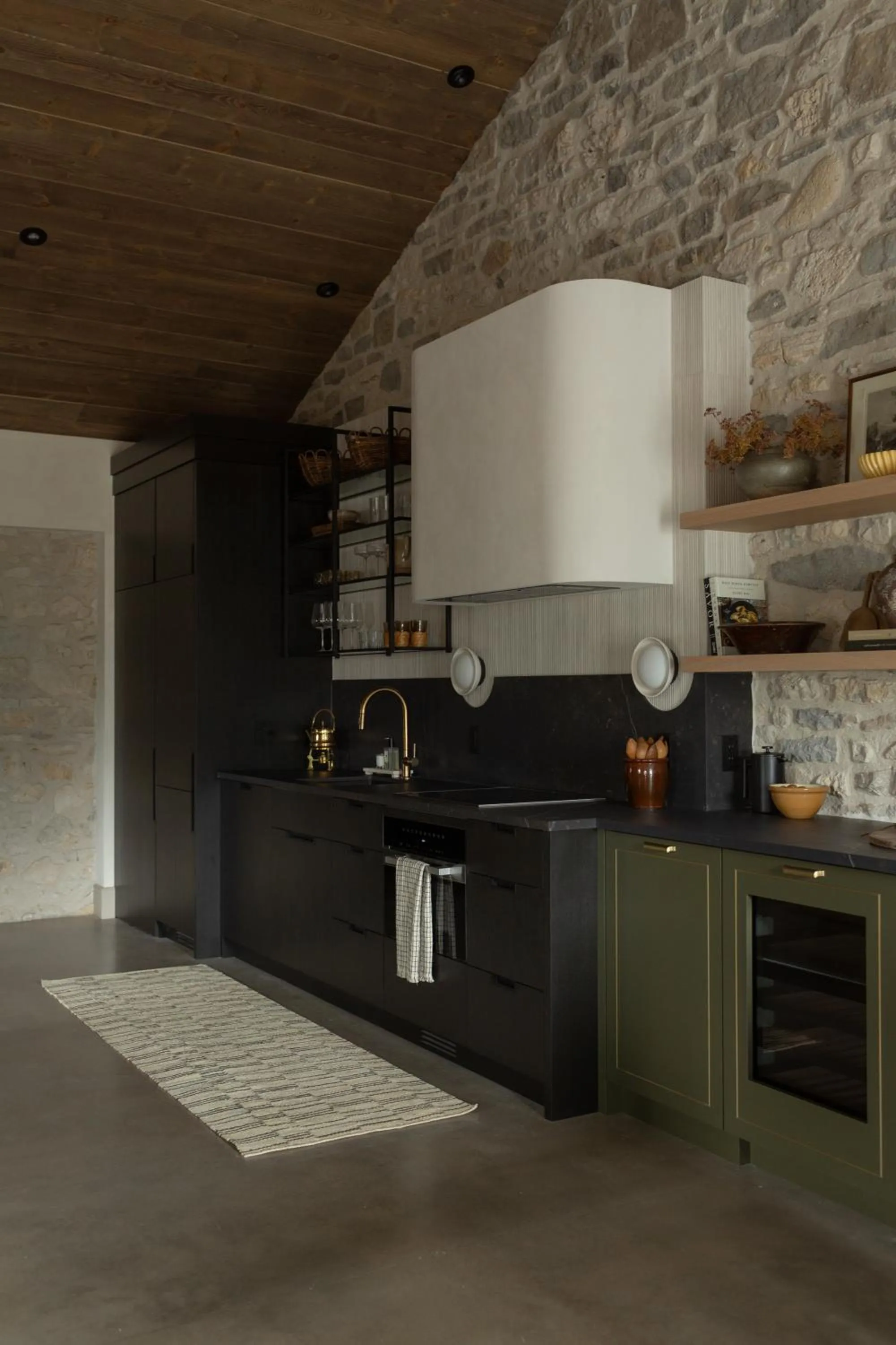 Kitchen or kitchenette in Kat Florence Hotels