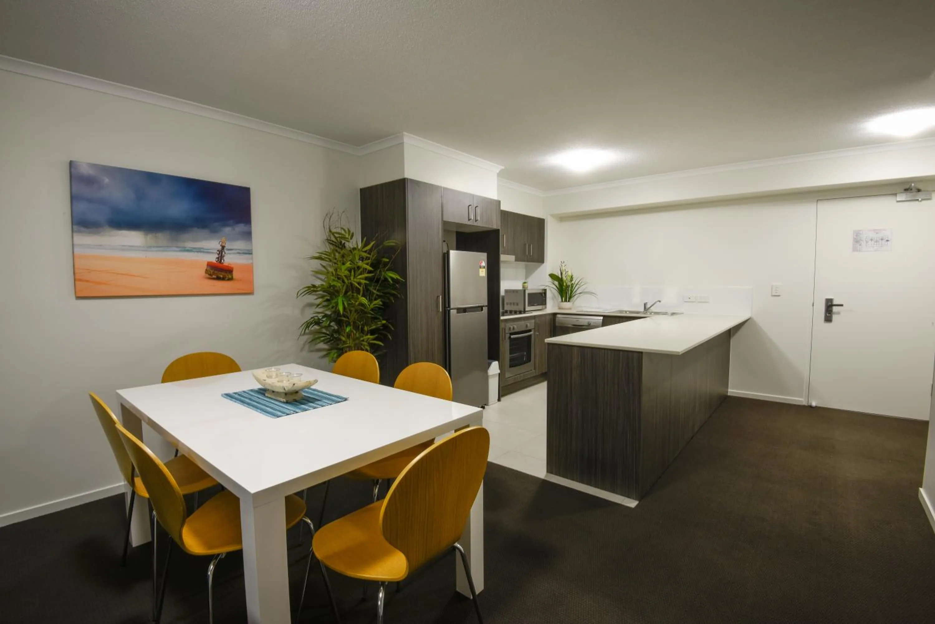 Kitchen or kitchenette in Direct Collective - Breeze on Brightwater