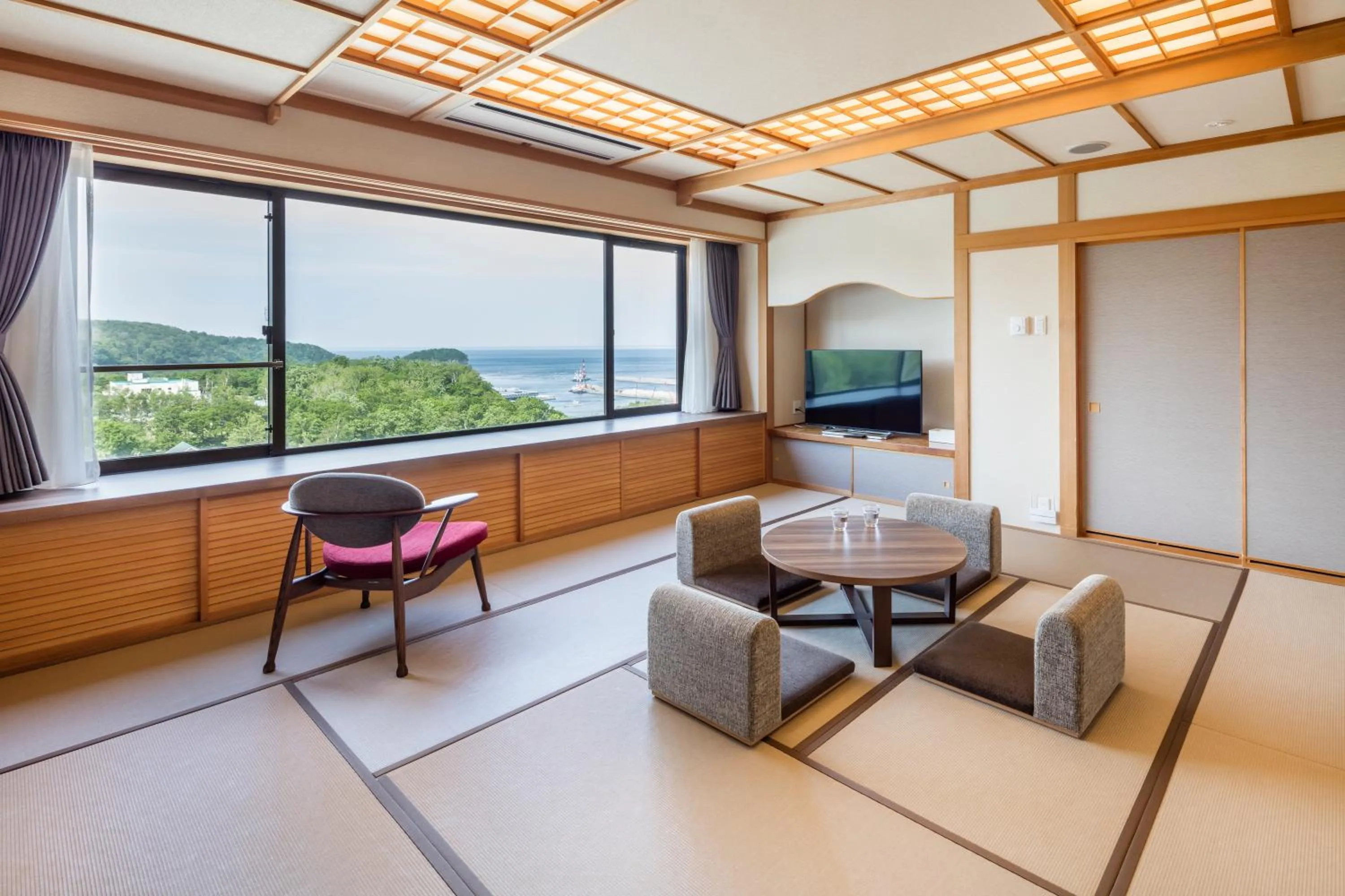 Photo of the whole room in Kiki Shiretoko Natural Resort