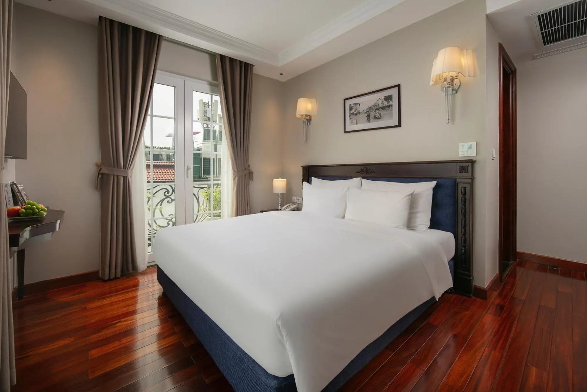 Bedroom, Bed in Sunline Central Hotel