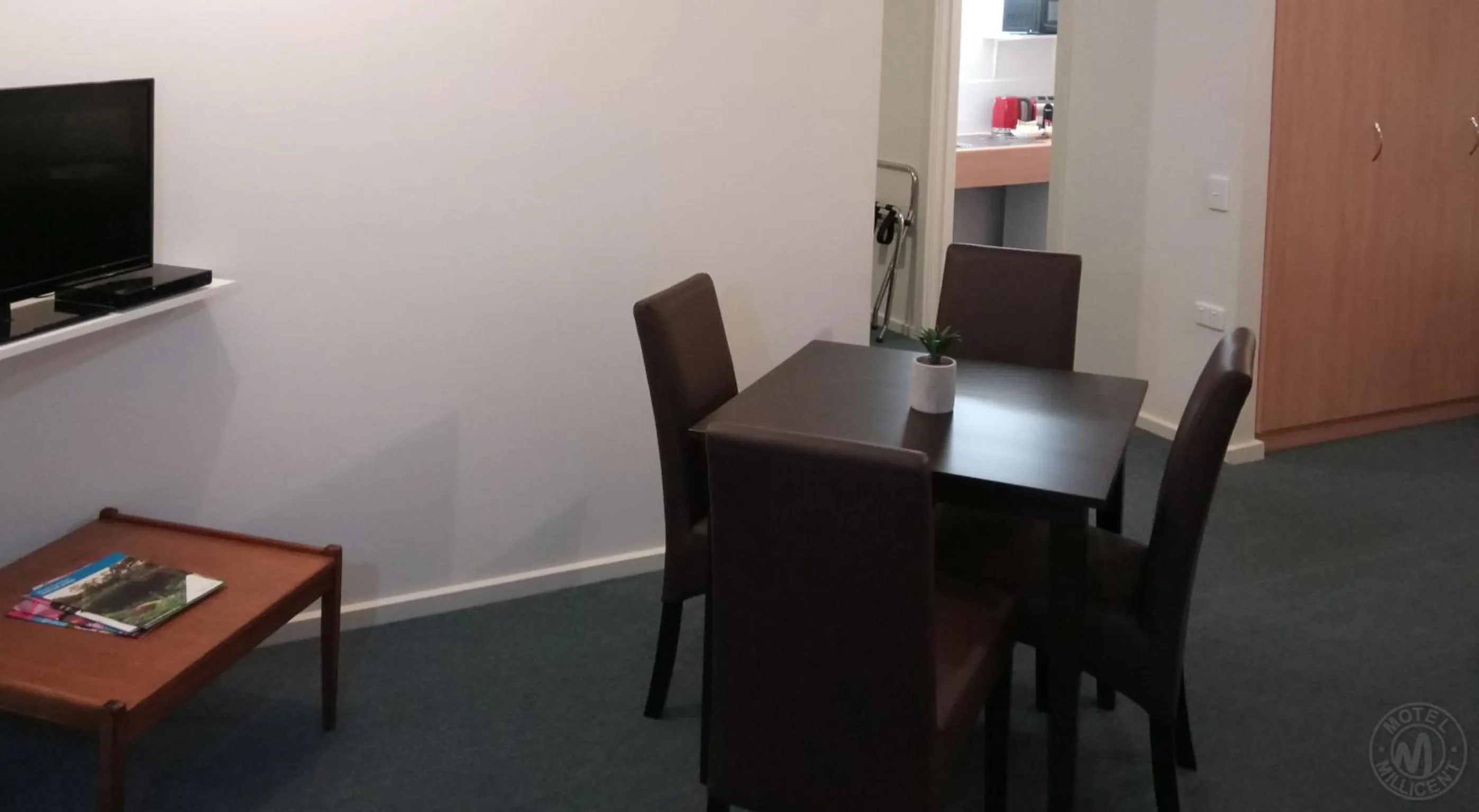 TV and multimedia in Millicent Motel