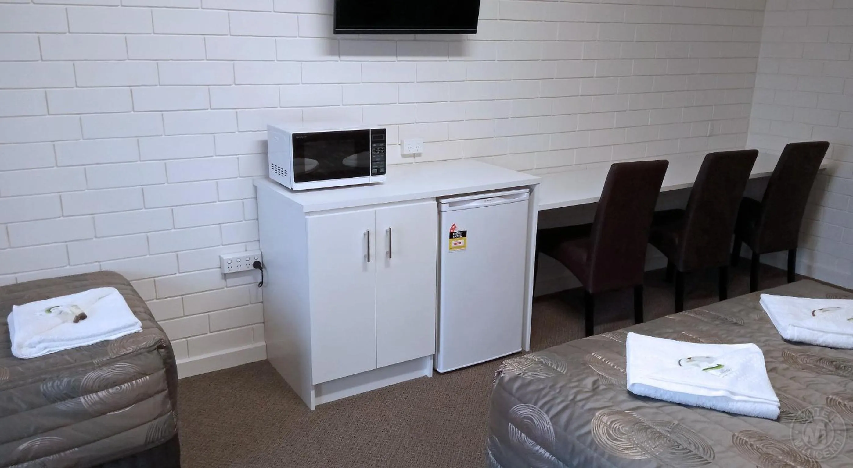 Seating area in Millicent Motel