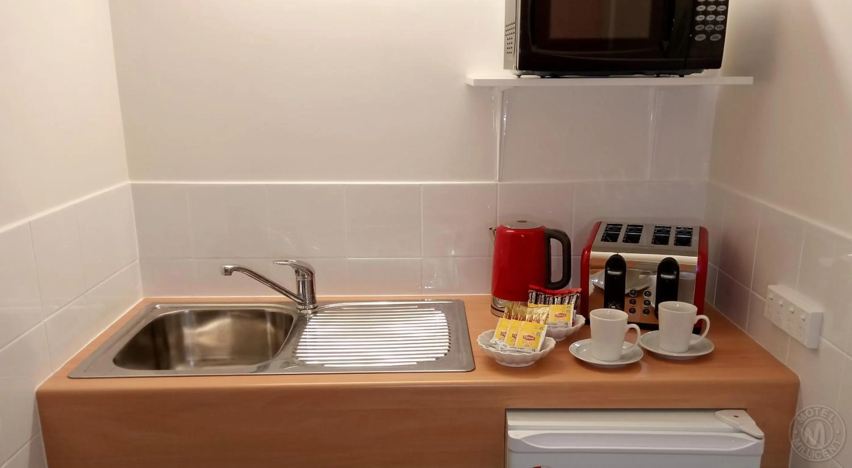 Food close-up in Millicent Motel