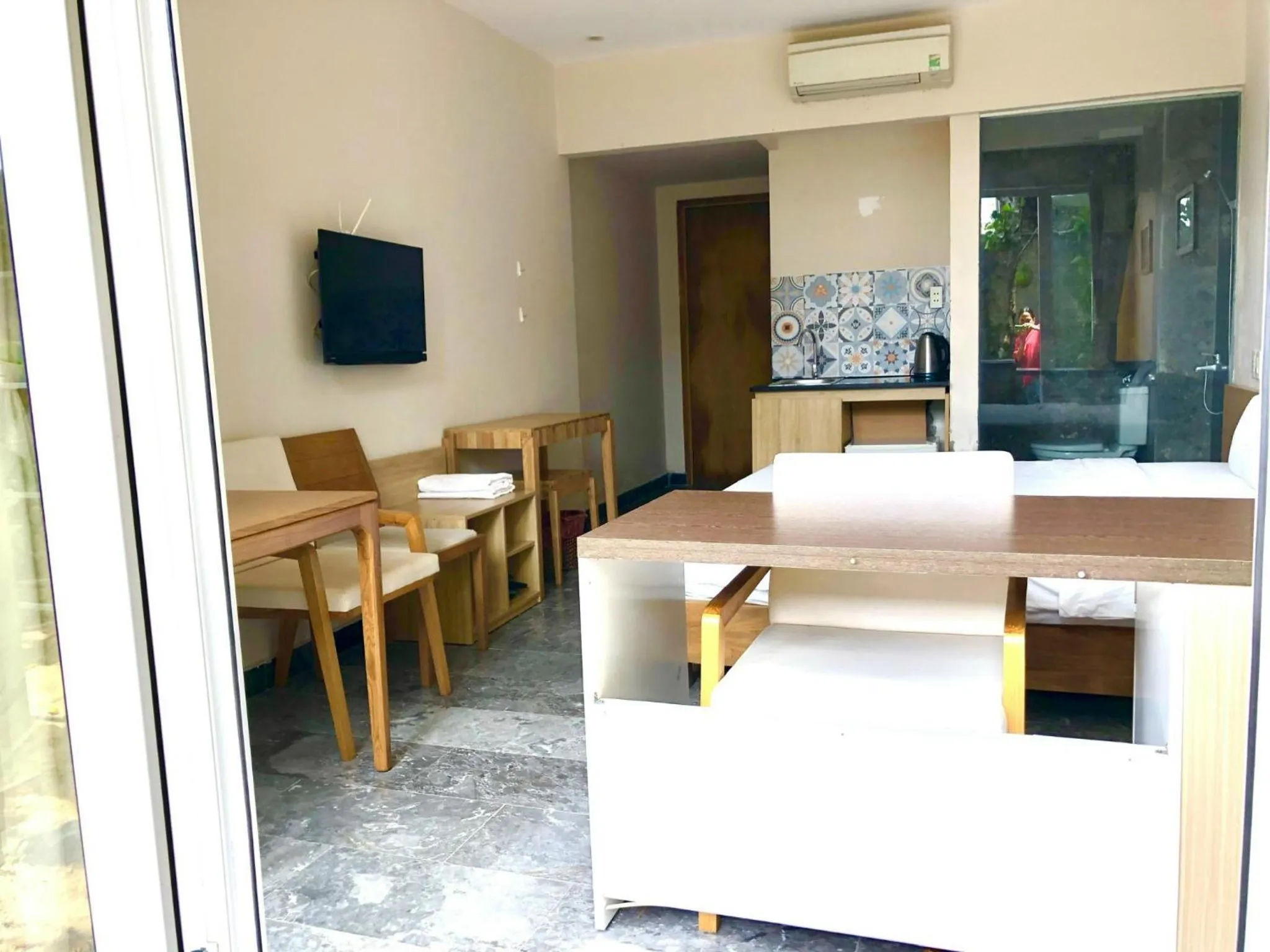 TV and multimedia in Jolie Villa Hoi An