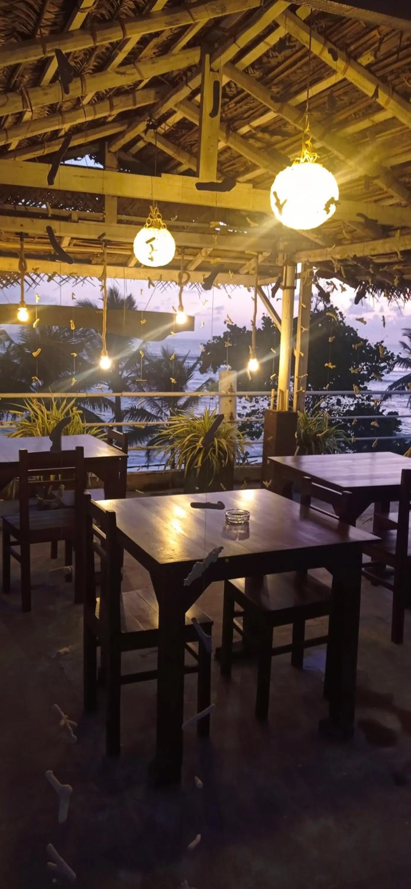 White Surfing Beach Resort