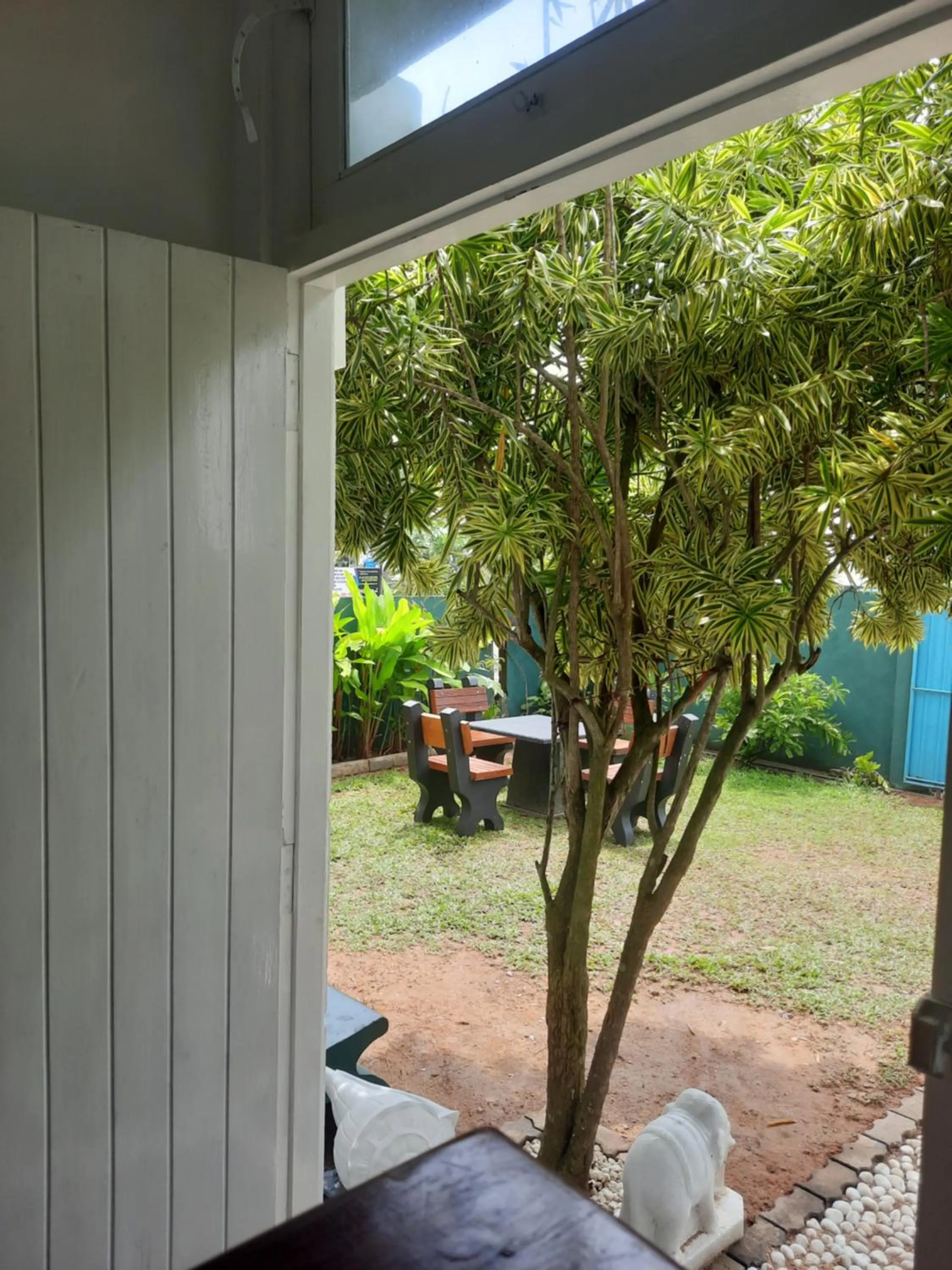 White Surfing Beach Resort