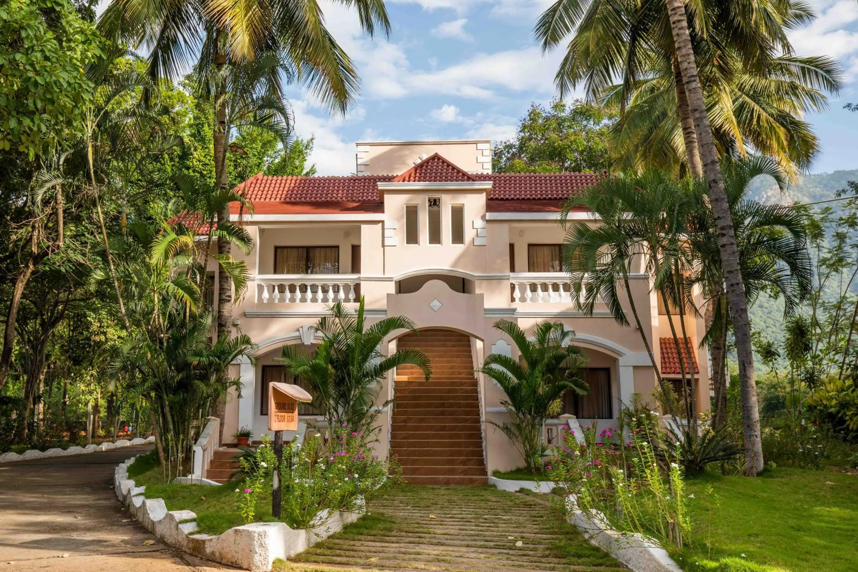 Avana Resort