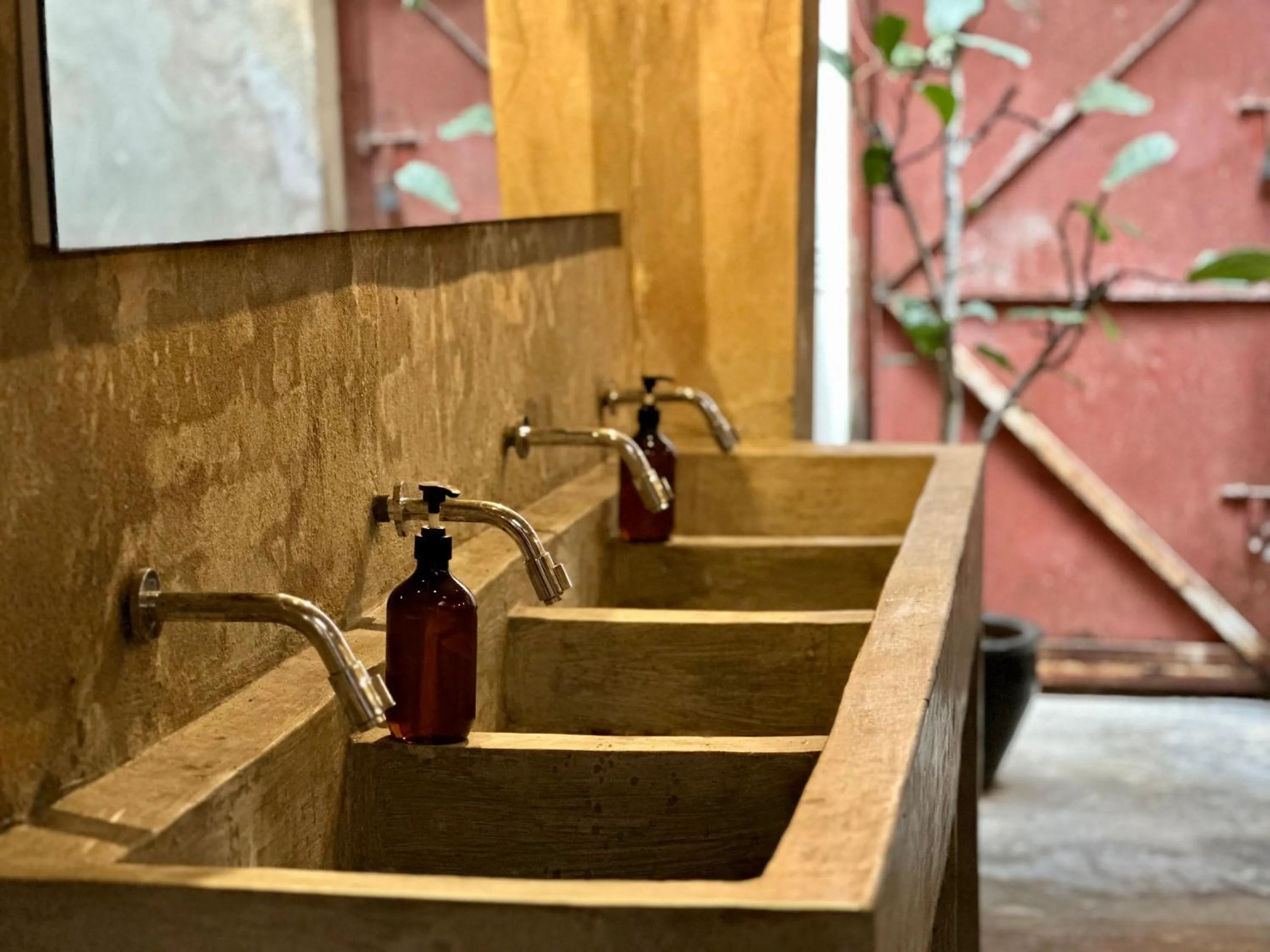 Toilet in The Frame Guesthouse