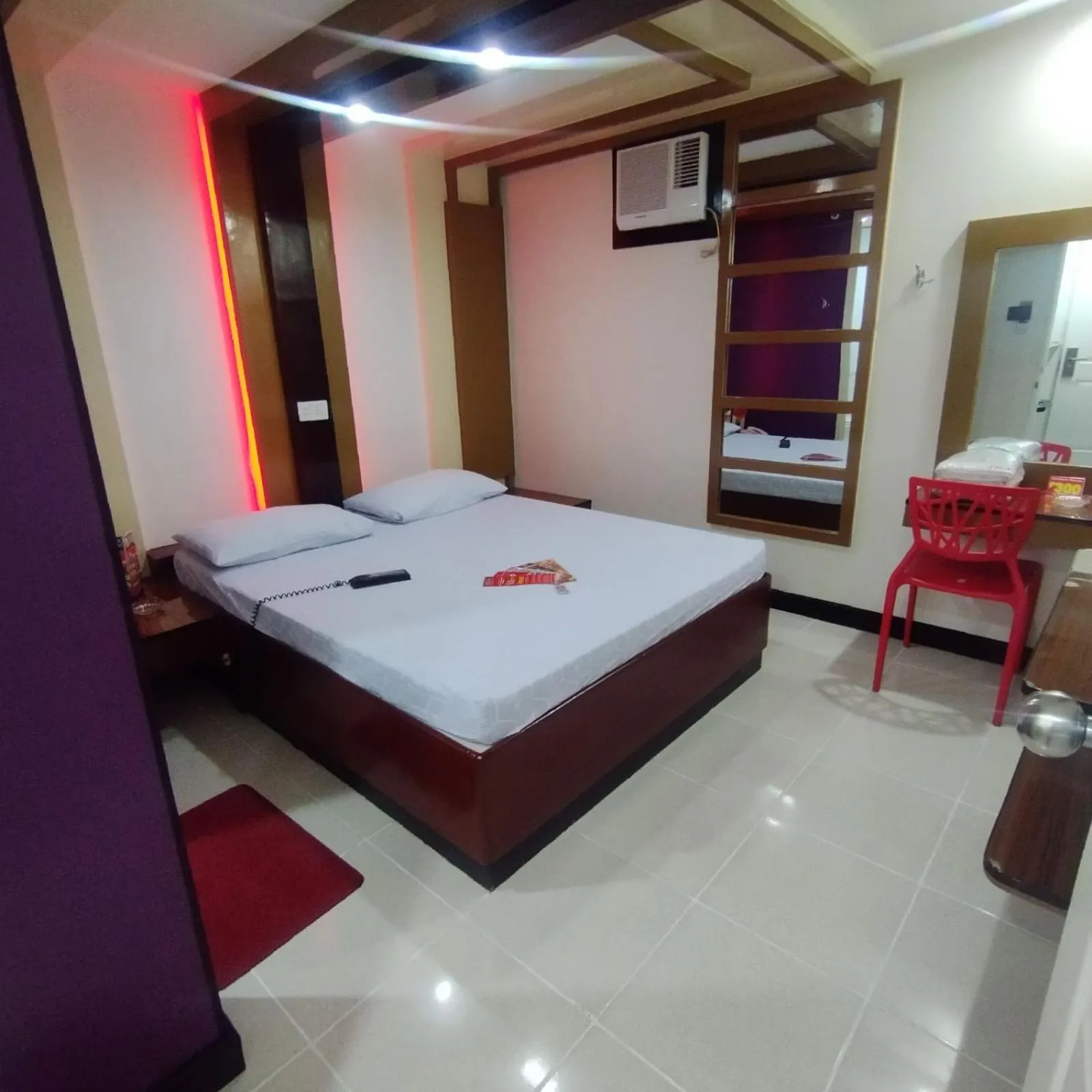 Bedroom, Bed in Hotel Sogo - Bagong Barrio, Caloocan