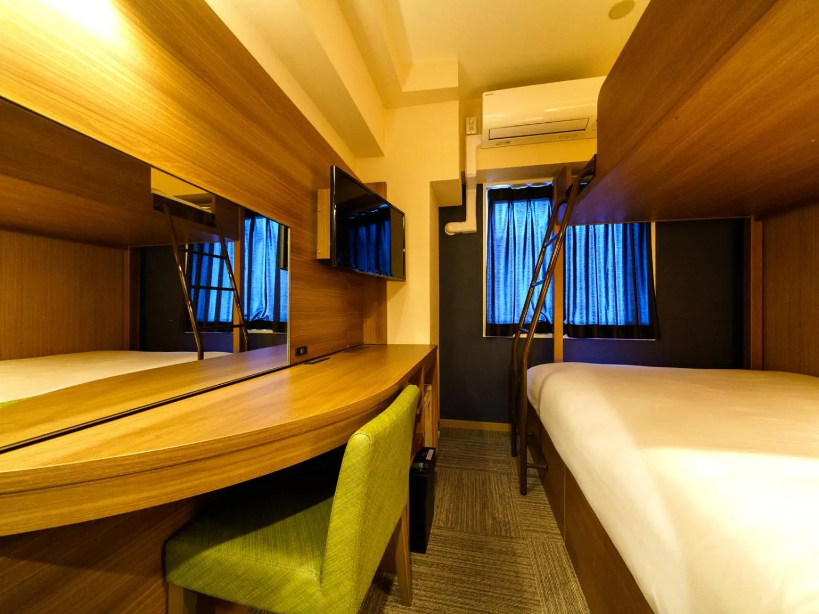 Decorative detail, Bed in Super Hotel Ikebukuro-Eki Kitaguchi