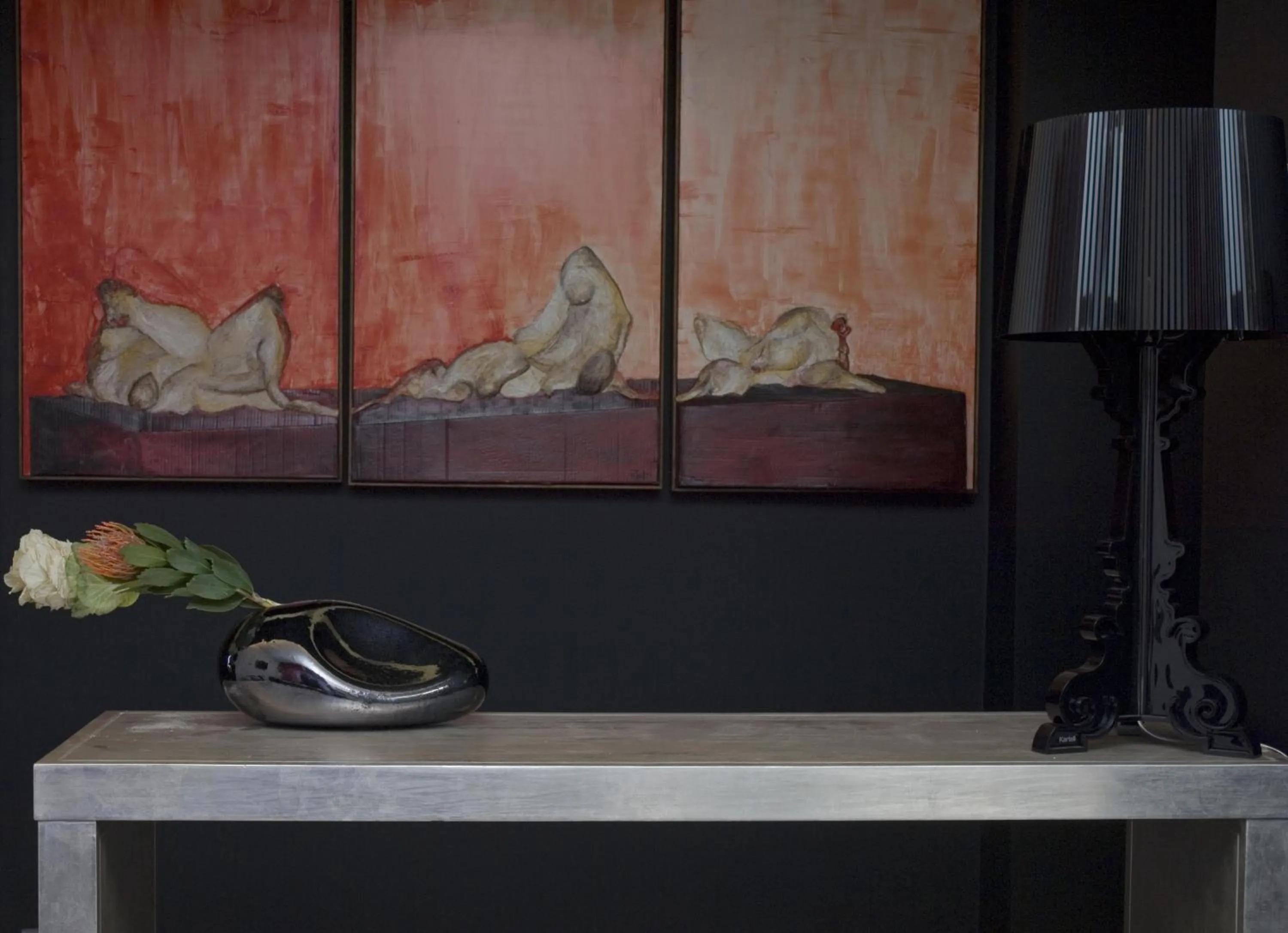 Decorative detail in Eh13 Luxury Accommodation