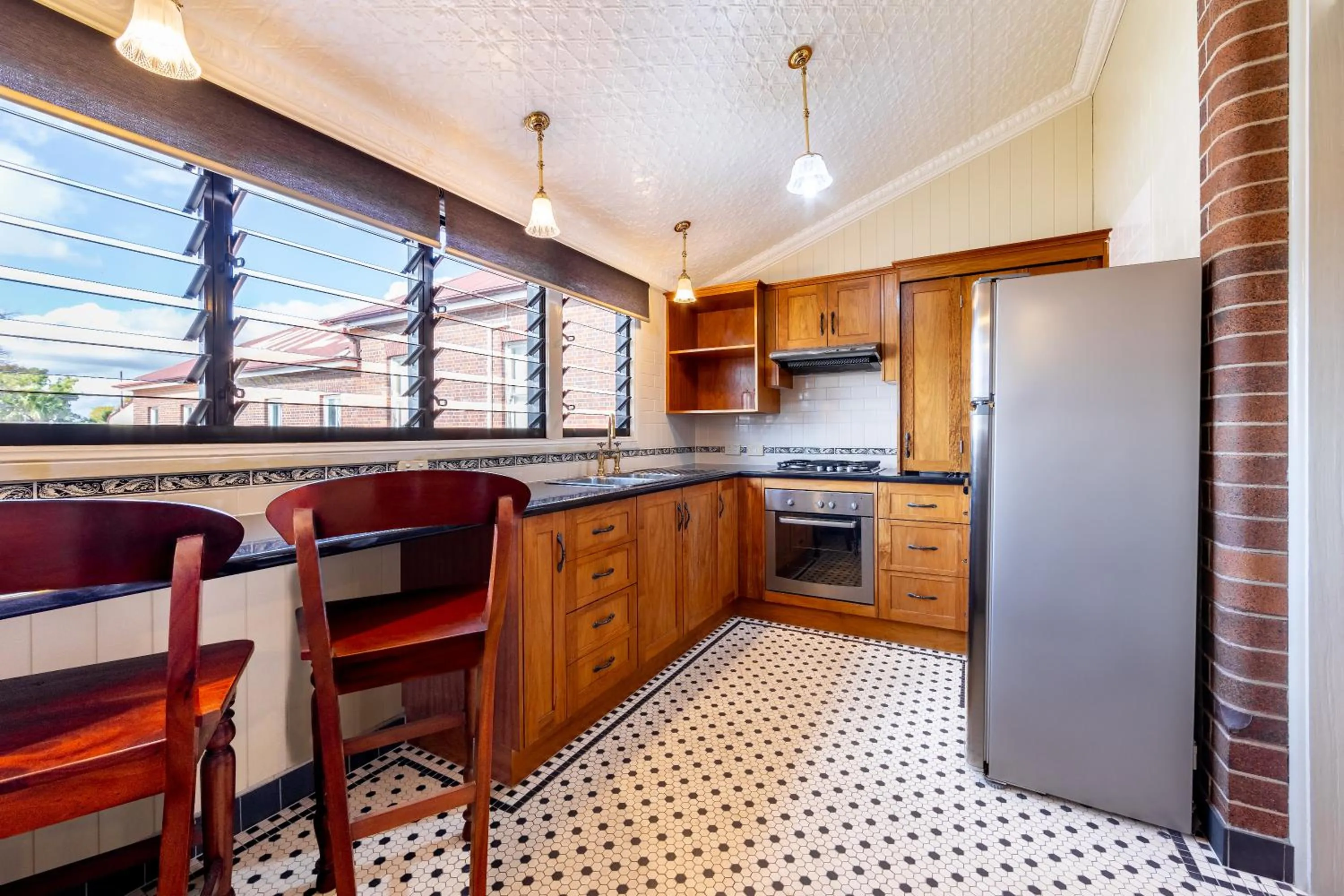 Criterion Warwick Hotel