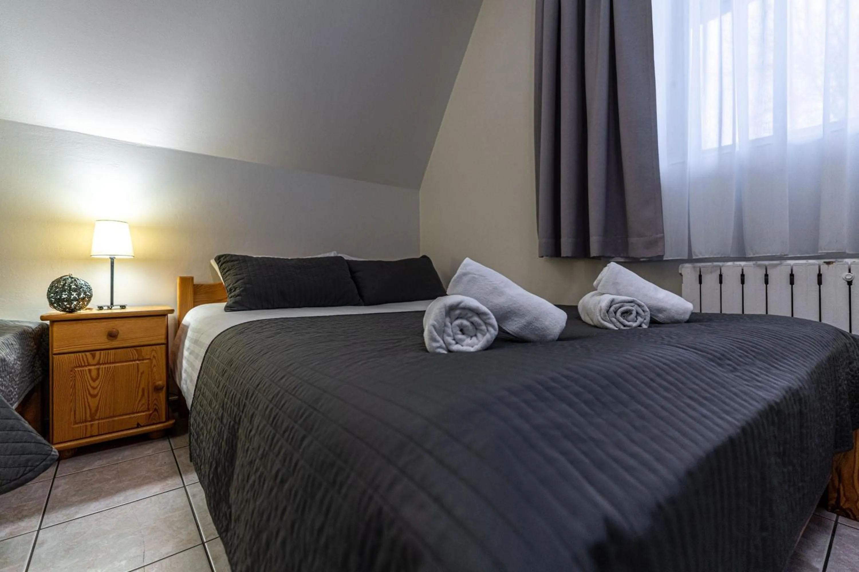 Bed in Liberta INN - Pokoje Gościnne