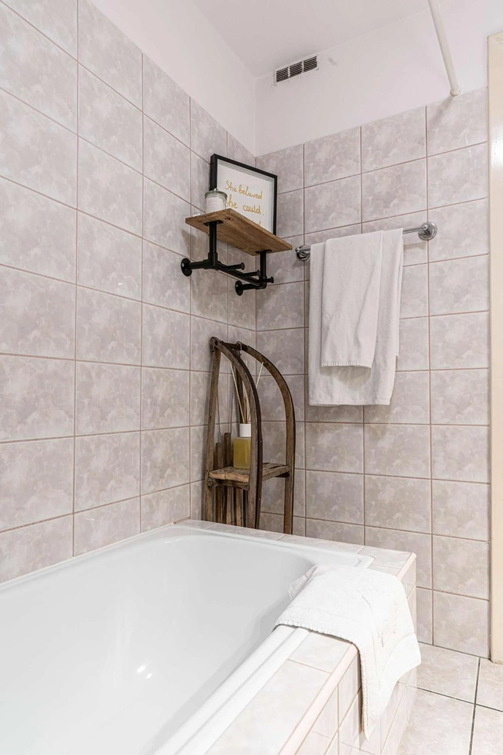 Bathroom, Bed in Liberta INN - Pokoje Gościnne