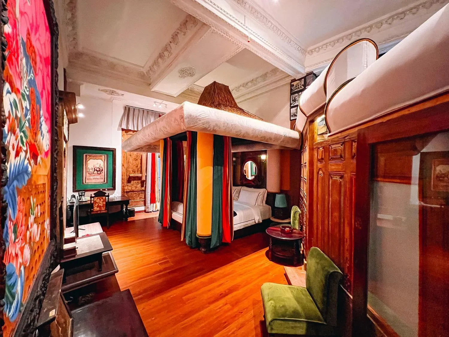 Bedroom, Bed in House of Tugu, Old Town Jakarta