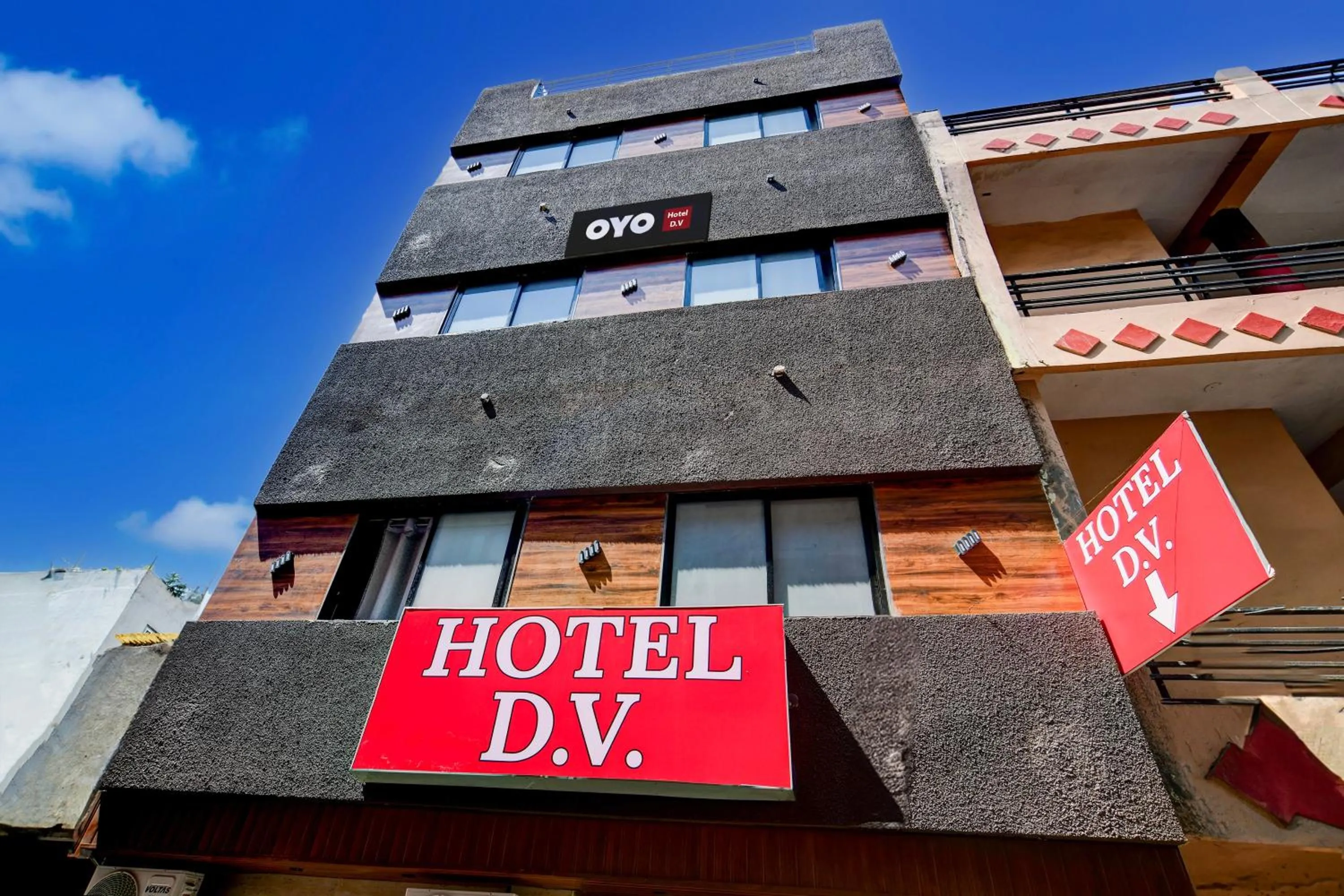 Facade/entrance in Hotel O D.V Near Medanta Hospital Indore